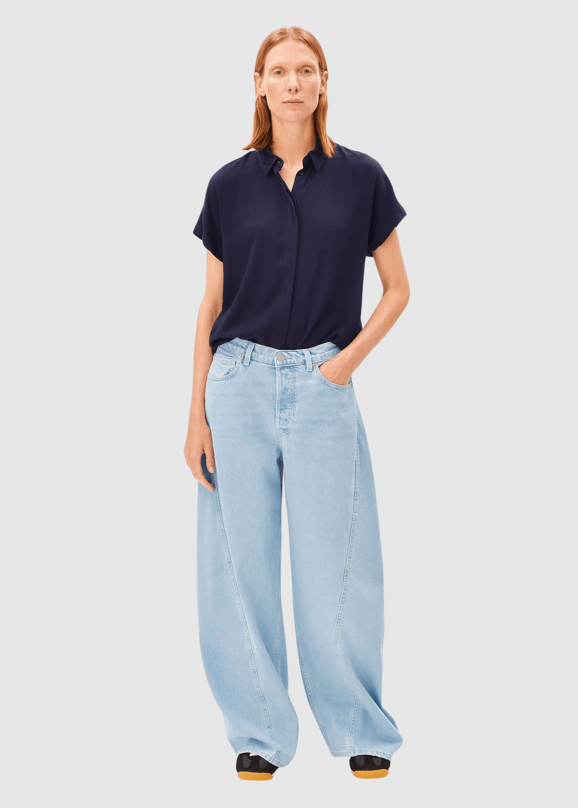 Larisaana Blouse Tinted Navy Larisaana Blouse Tinted Navy