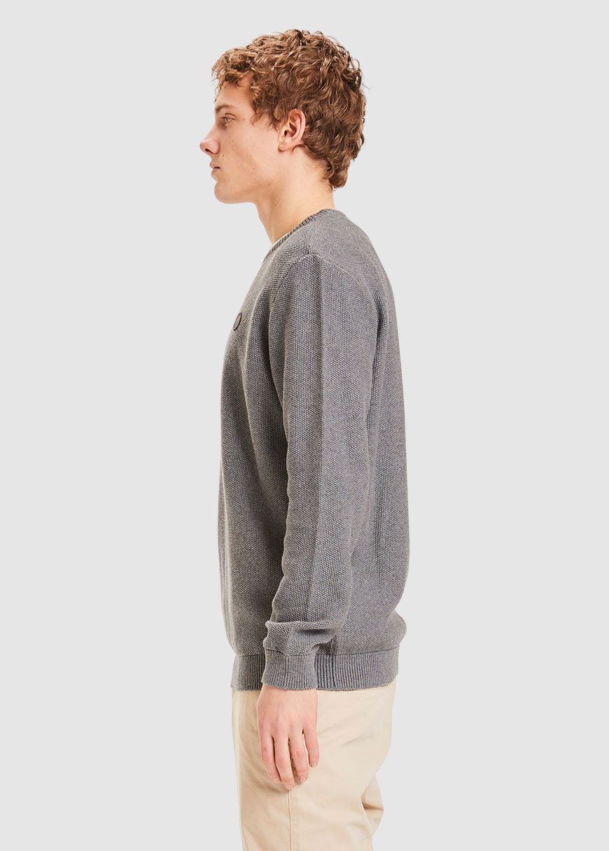 Pique Badge Knit O-Neck Pique Badge Knit O-Neck