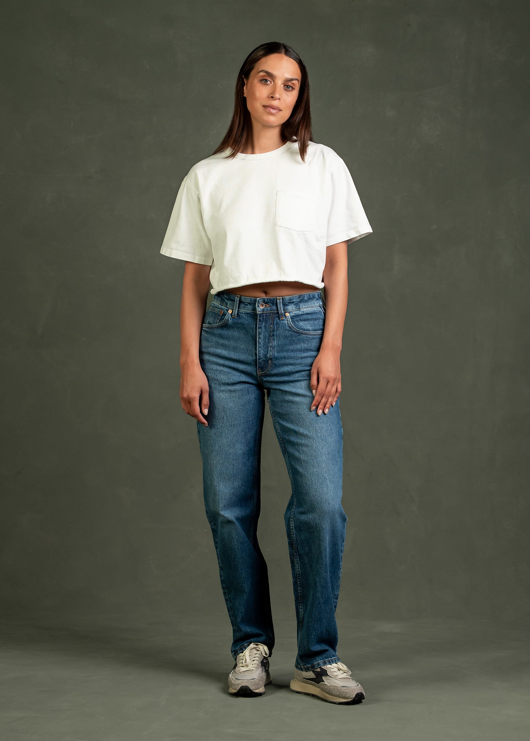 kuyichi-lola-mom-jeans-vital-fade-5.jpeg Lola Mom Jeans Vital Fade