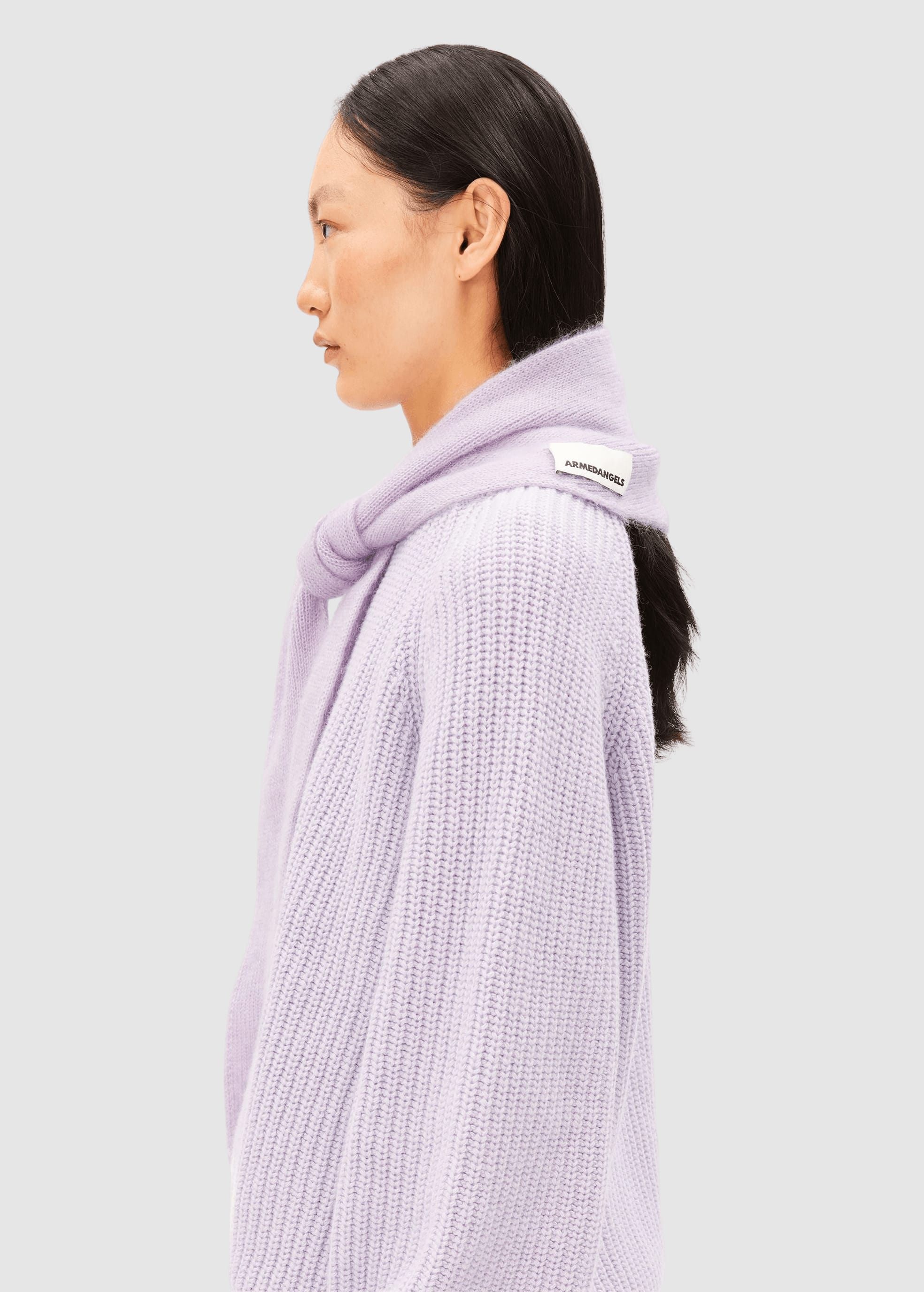 armedangels-small-mohair-blend-scarf-w-moonlit-lilac-2.jpeg Small Mohair Blend Scarf W Moonlit Lilac