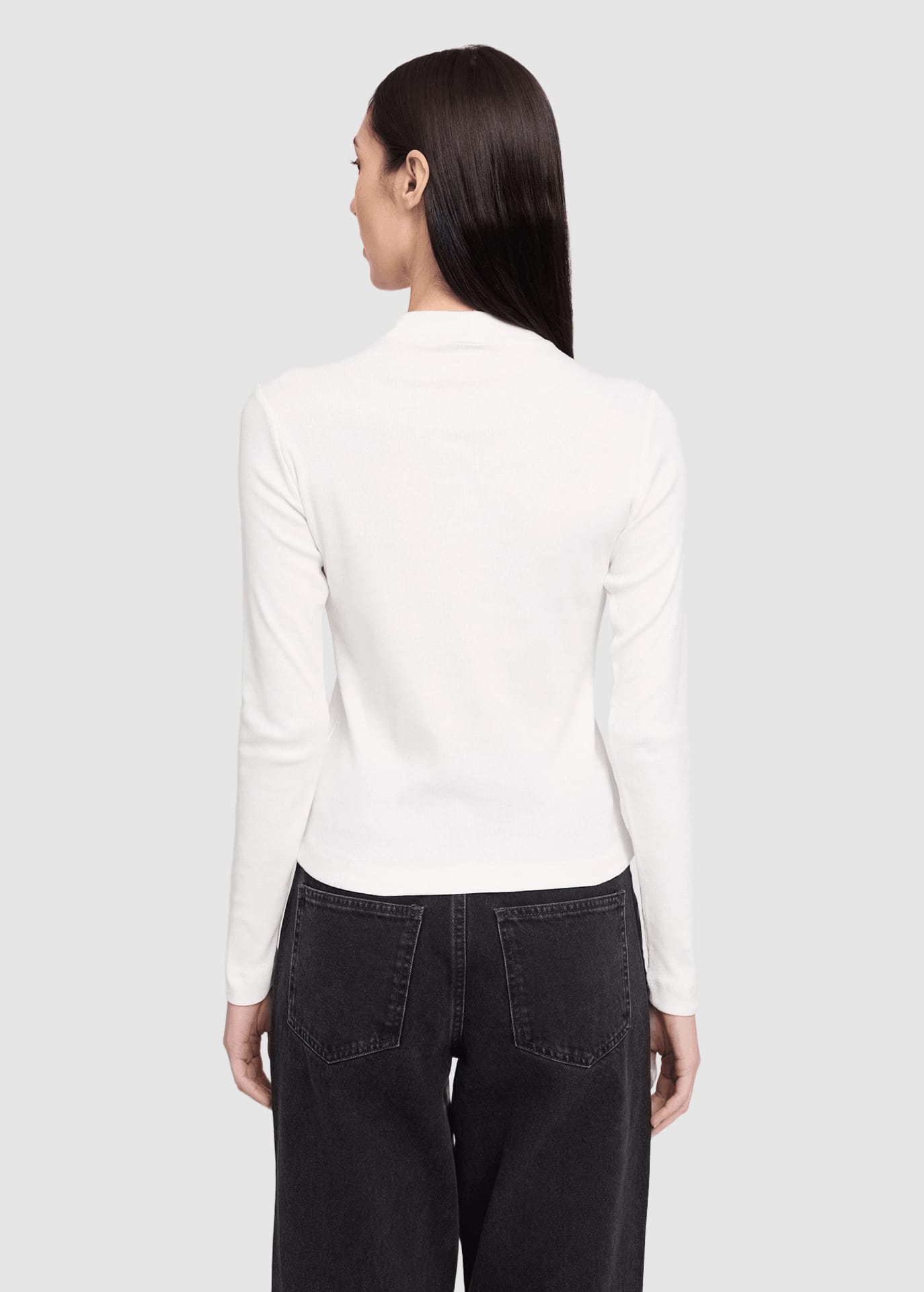 mazine-basic-turtleneck-longsleeve-offwhite-2.jpeg Basic Turtleneck Longsleeve Offwhite