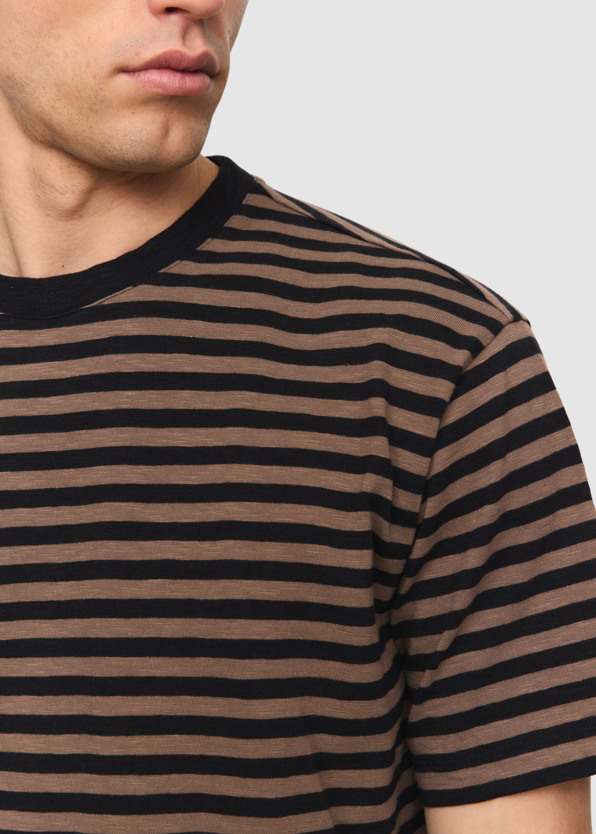 recolution-delonix-stripes-vintage-brown-6.jpeg Delonix Stripes Vintage Brown