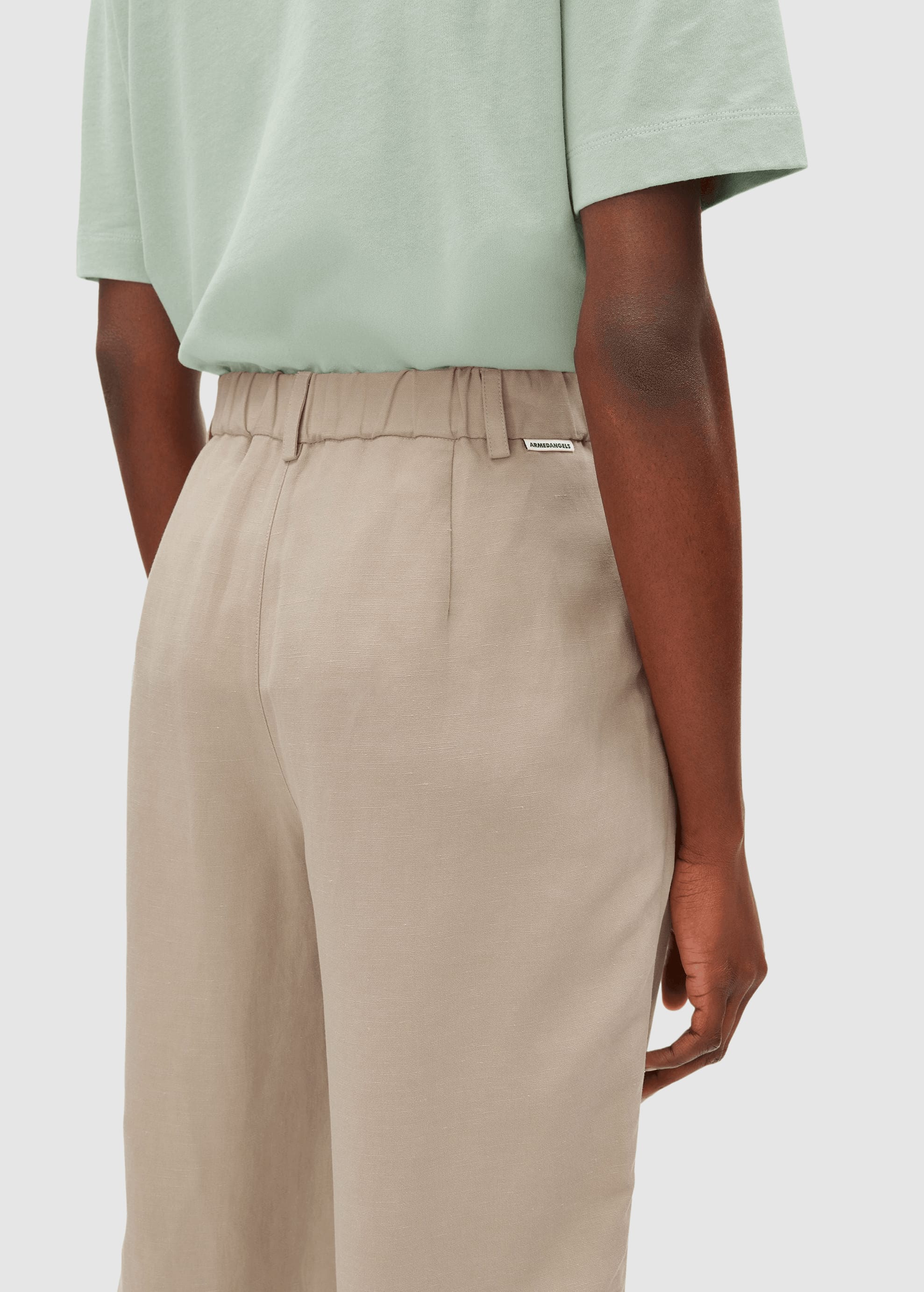 Caarunus Lino Pant Sandstone