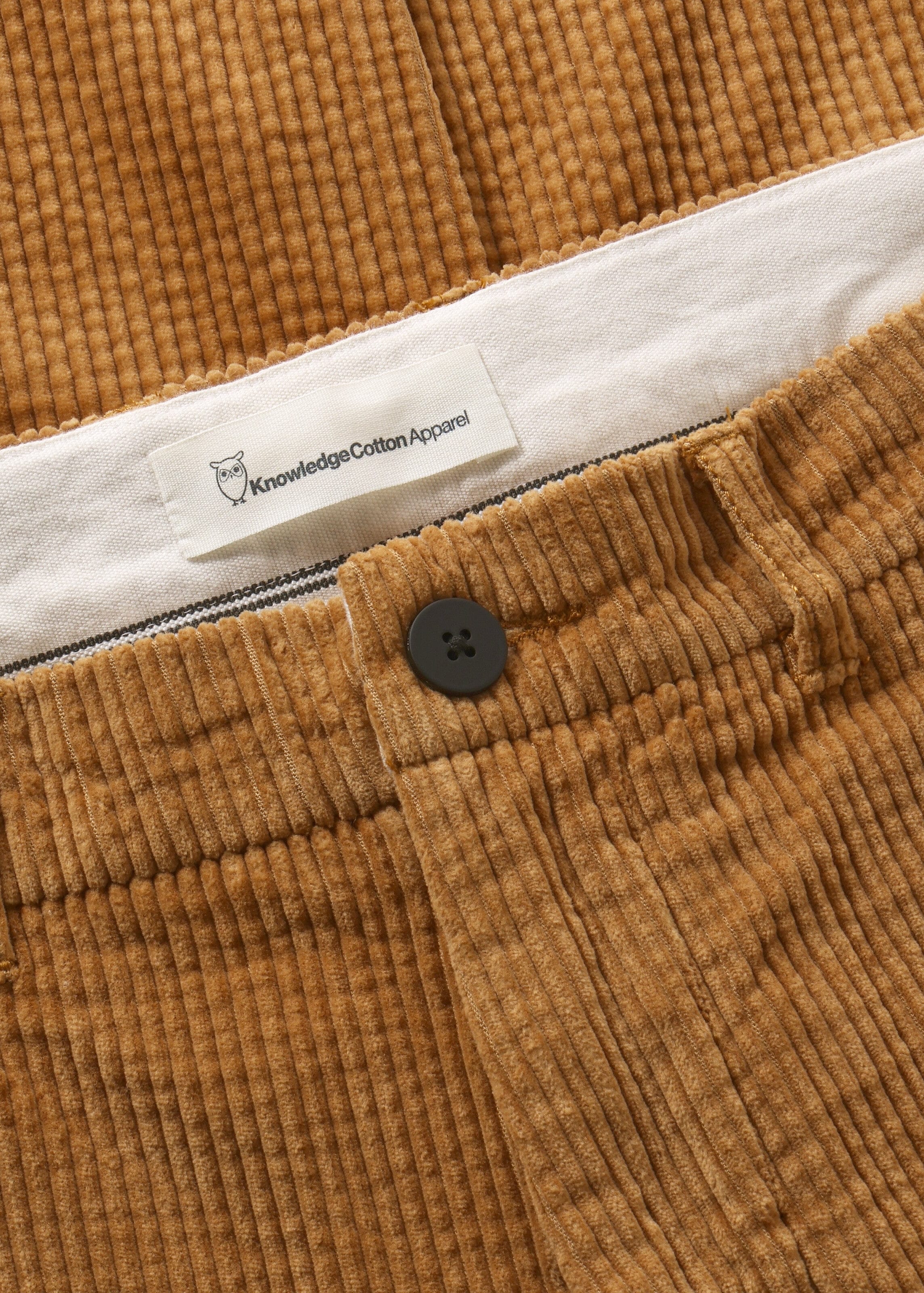 knowledge-cotton-apparel-chuck-regular-corduroy-pants-lion-2.jpeg Chuck Regular Corduroy Pants Lion