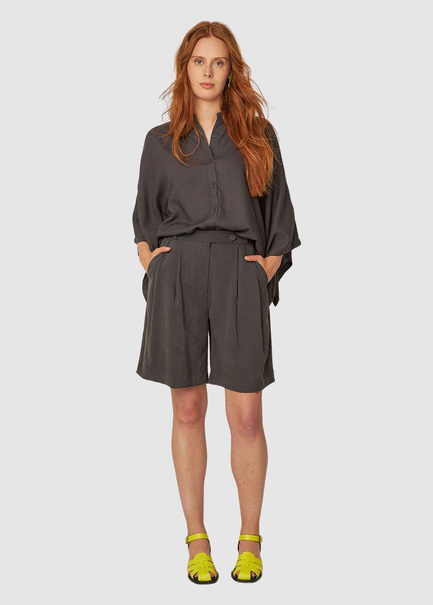 Laida Short