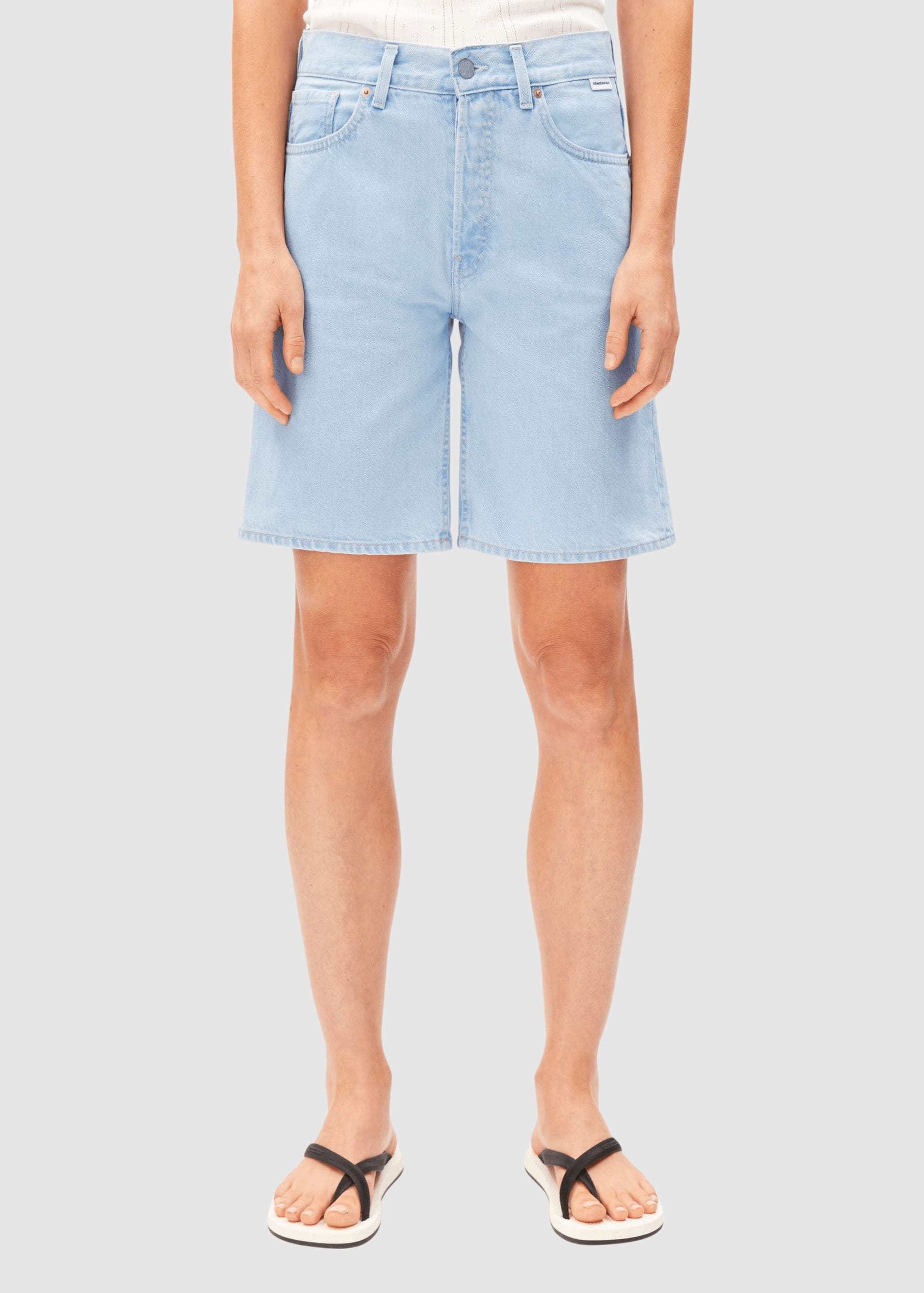 Thaalina Mid Waist Denim Short Fresh Blue