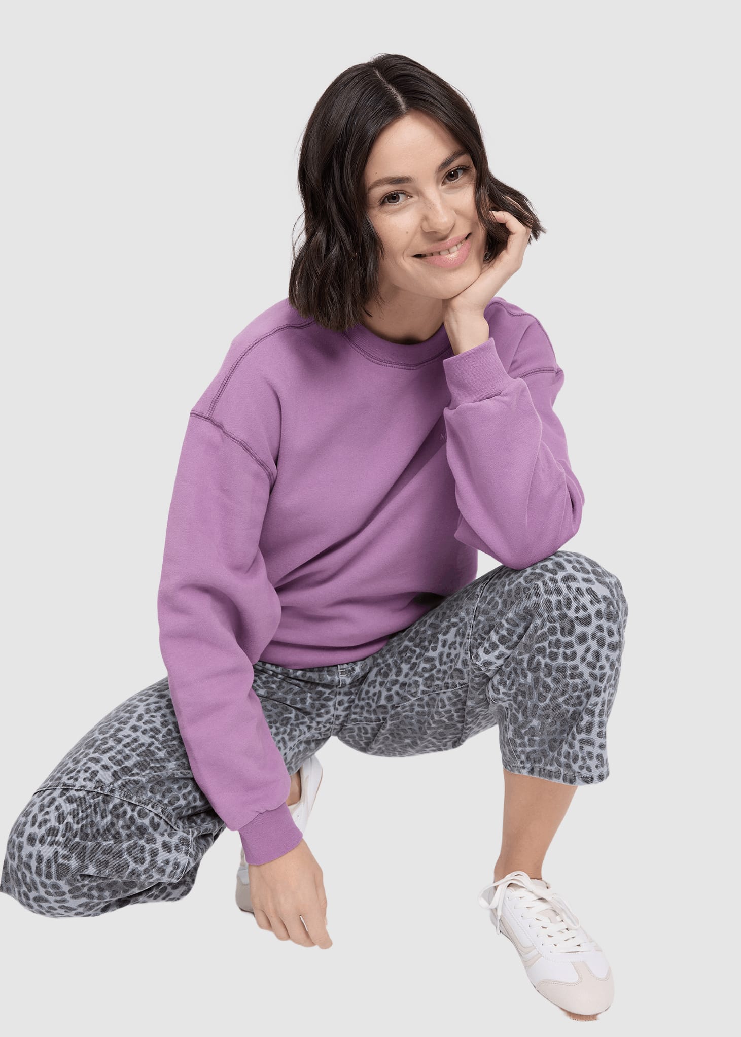mazine-basic-sweatshirt-grape-pink-3.jpeg Basic Sweatshirt Grape Pink