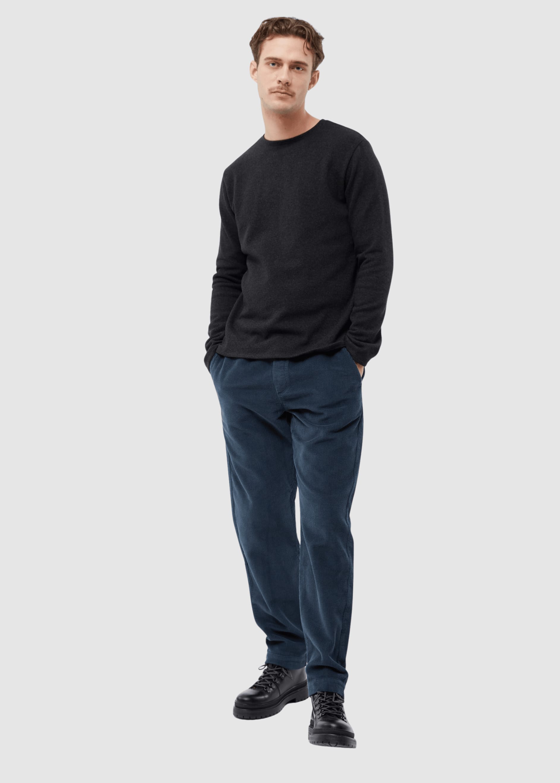 givn-gbian-dark-grey-3.jpeg Gbian Dark Grey