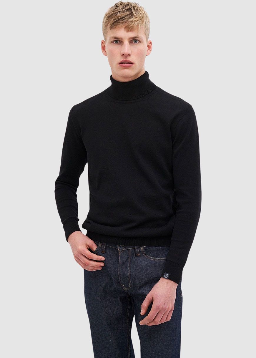 Thomas Turtleneck Thomas Turtleneck