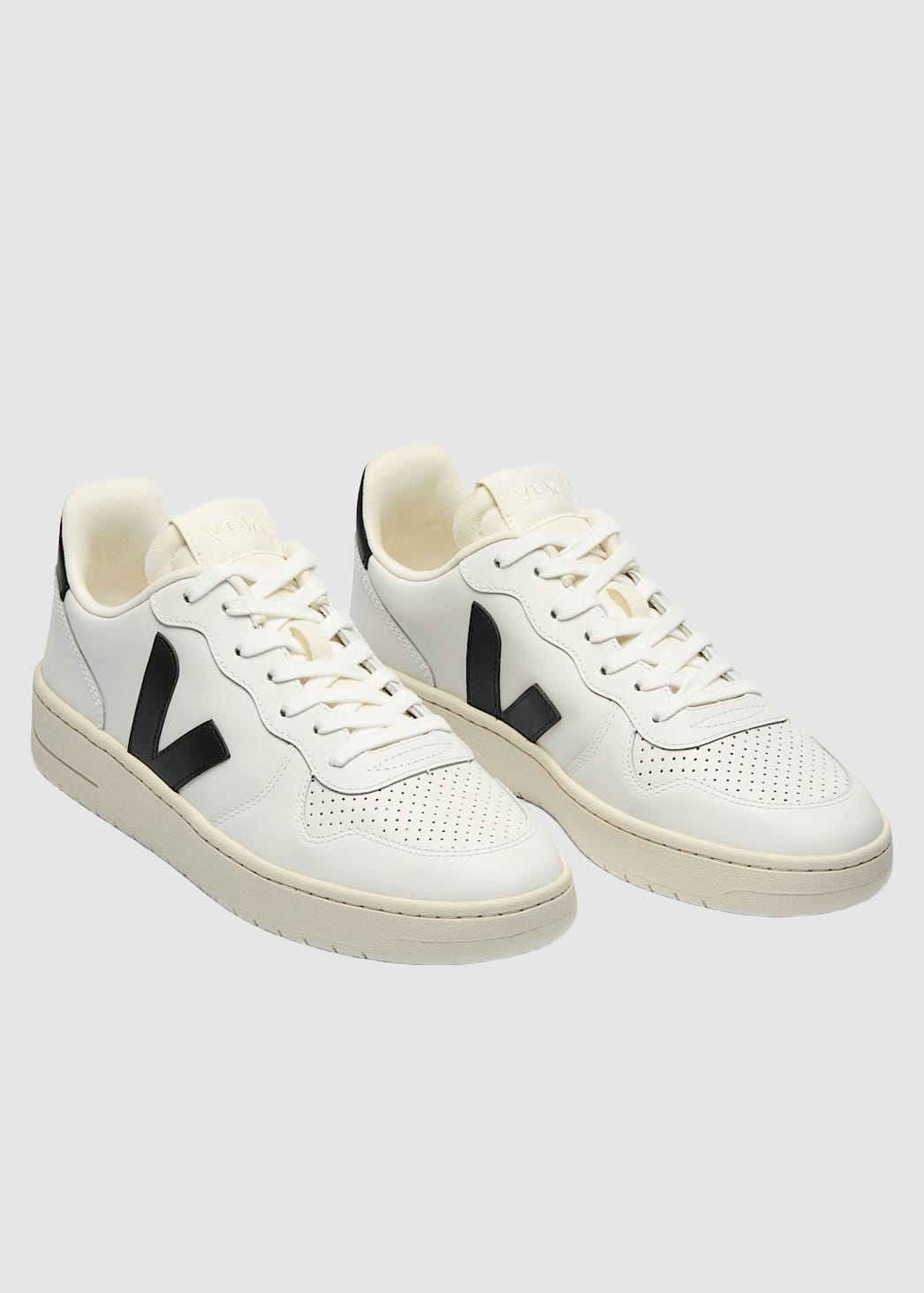 veja-v-10-prime-leather-extra-white-black-2.jpeg V-10 Prime Leather Extra White Black