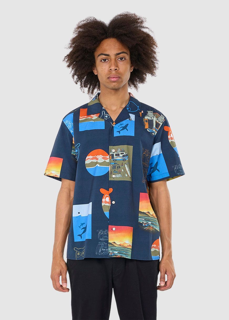 Boxed Fit Aop Short Sleeved Shirt Boxed Fit Aop Short Sleeved Shirt