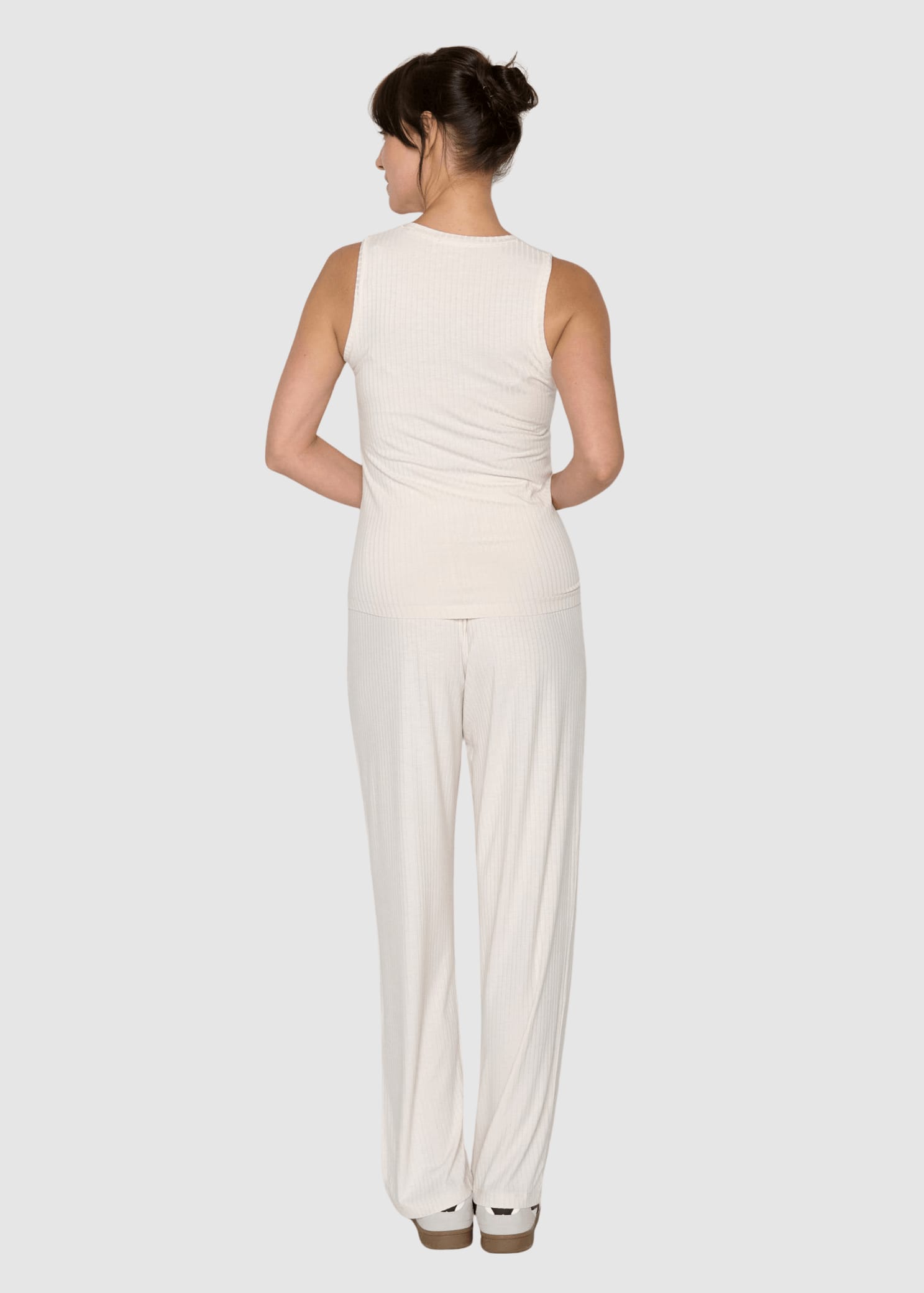 Basic Few Top Off White