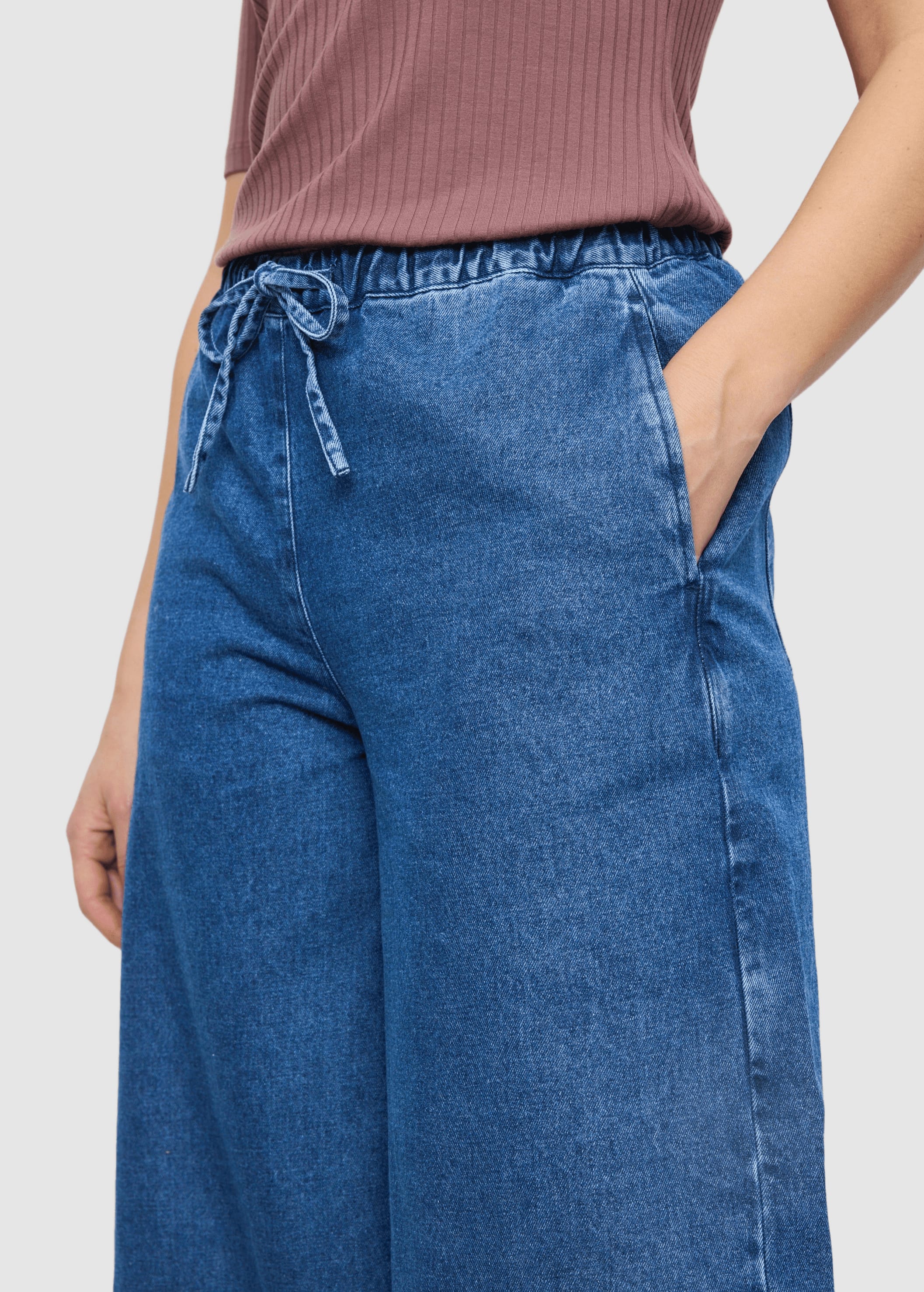 Buttercub Blue