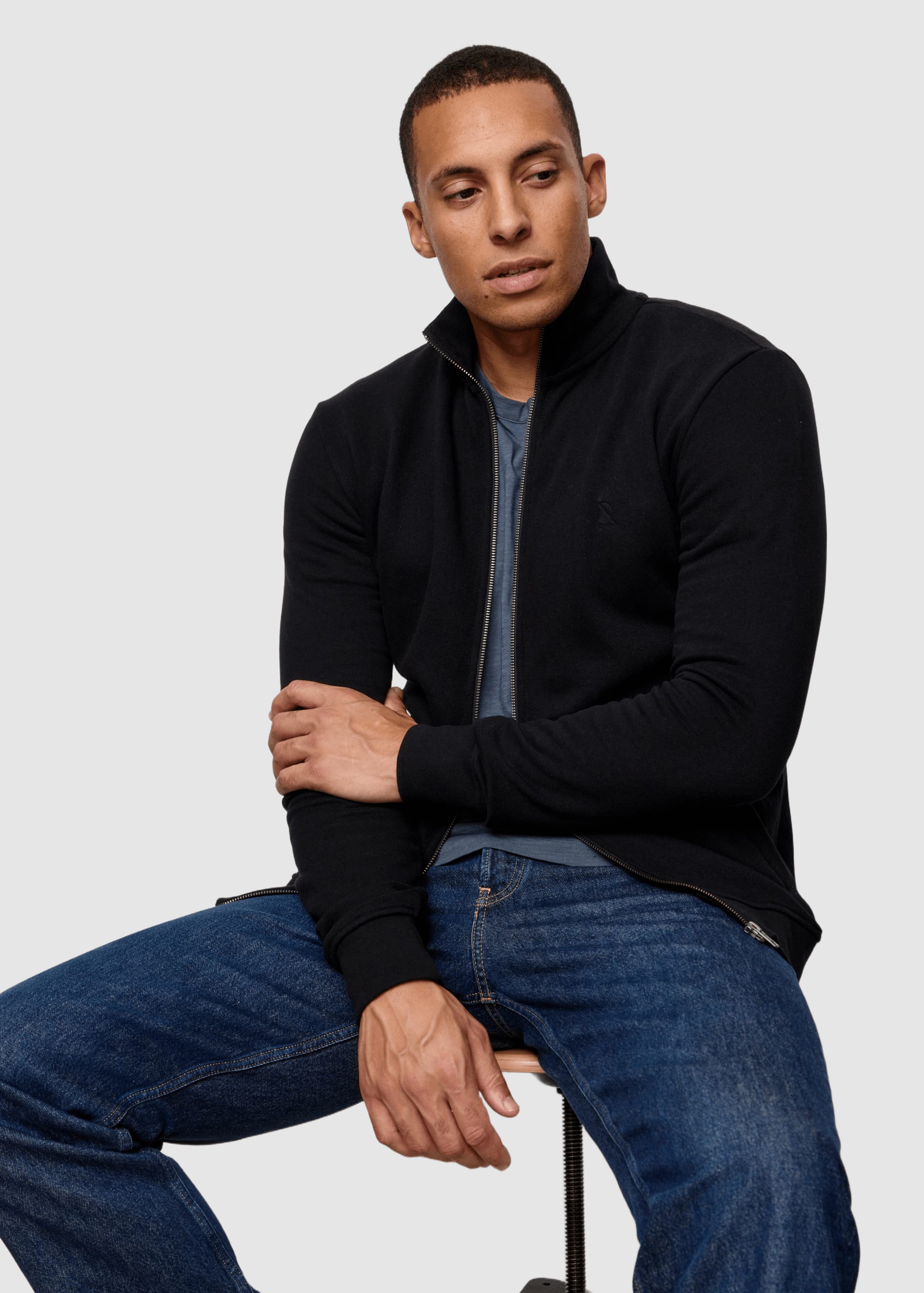 recolution-sweatjacket-camphor-black-1.jpeg Sweatjacket Camphor Black