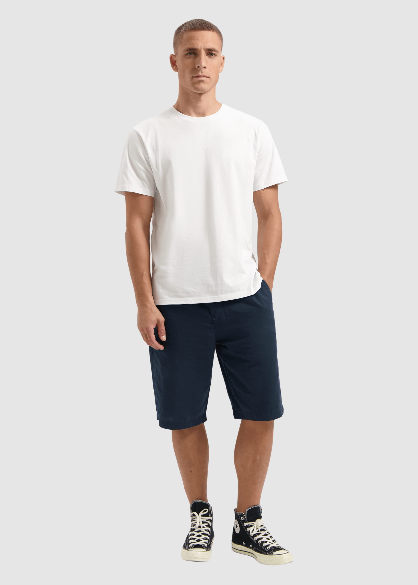 Tyler Linen Short Midnight Blue