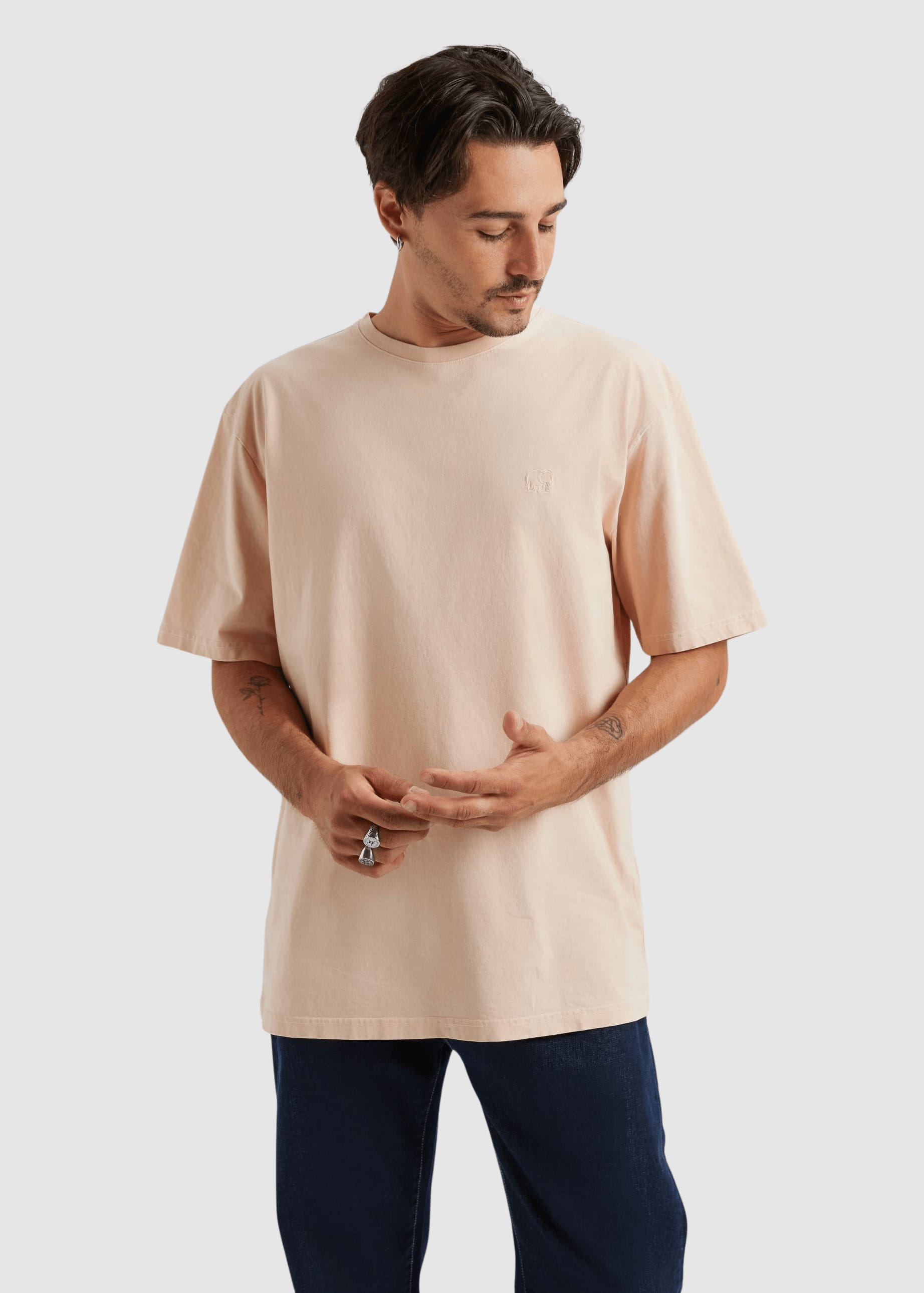 trendsplant-essential-sunwashed-t-shirt-smoke-gray-grey-1.jpeg Essential Sunwashed T-Shirt Smoke Gray Grey