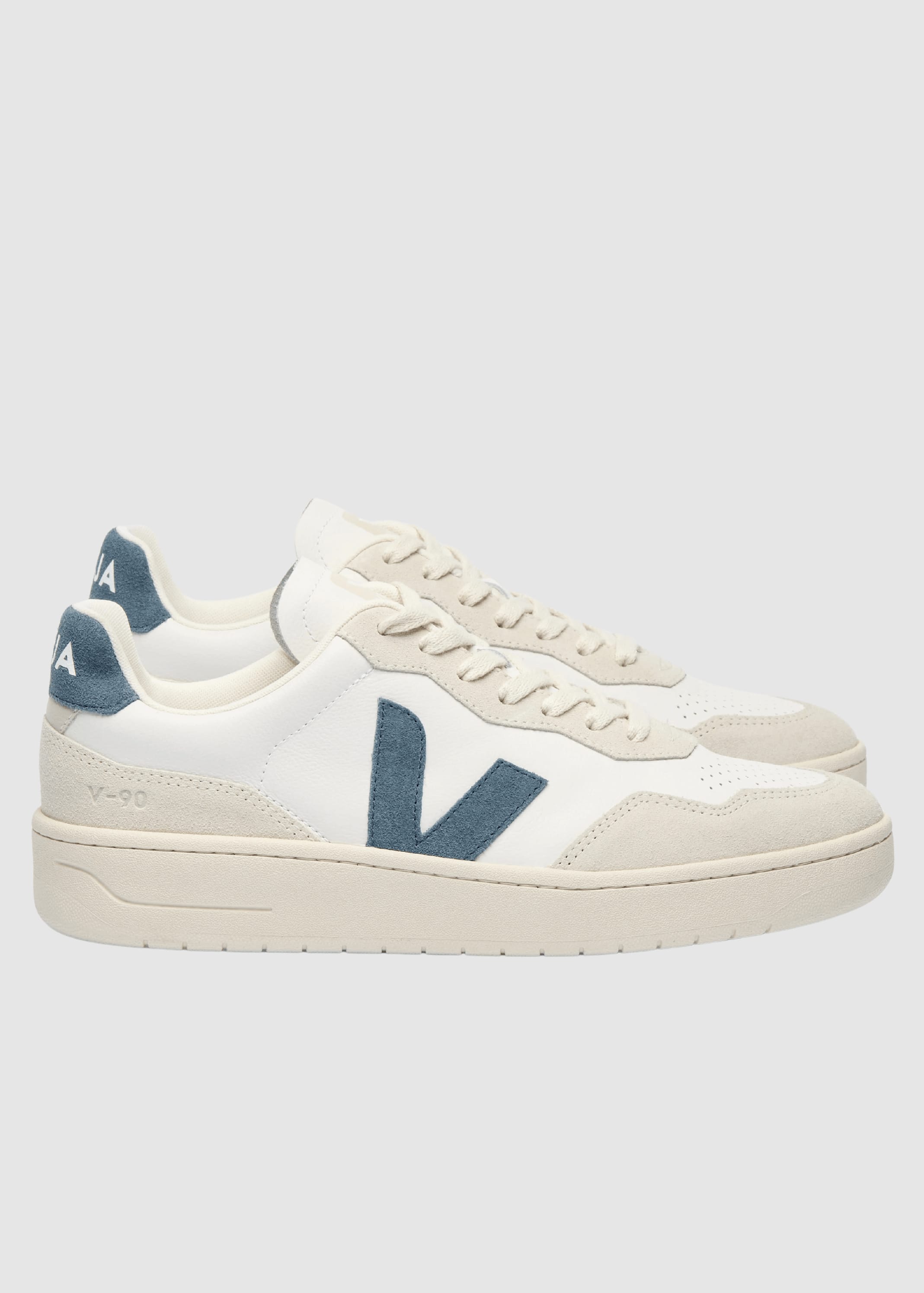 veja-v-90-extra-white-california-1.jpeg V-90 Extra White California