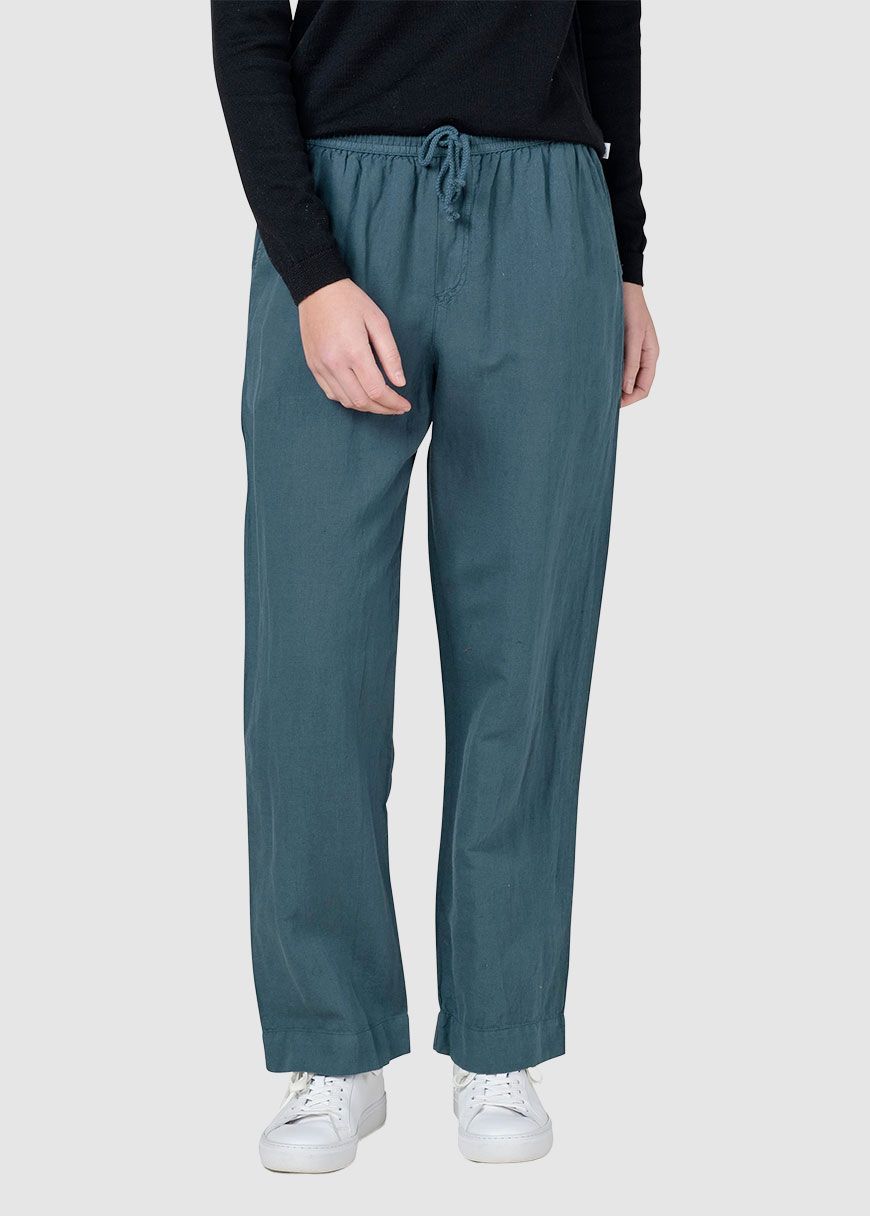 Jennifer Pant Jennifer Pant