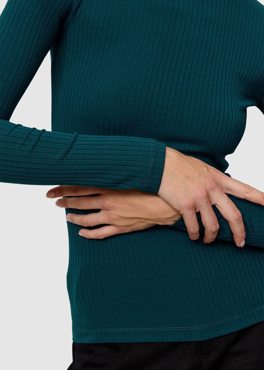 recolution_crassula_AW_25_REC_101060_Deep_Lake_Blue_5_f80ef22045 Crassula