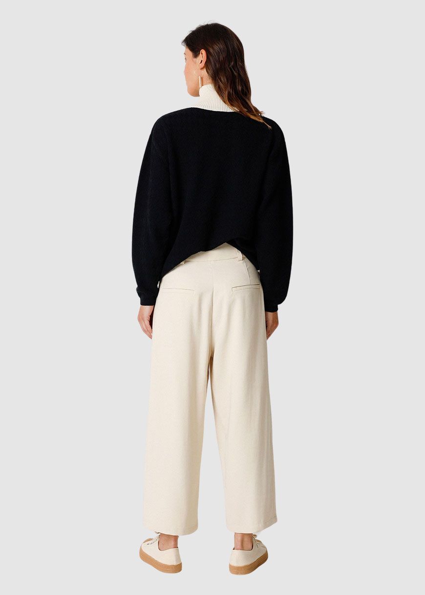 Line Sweater