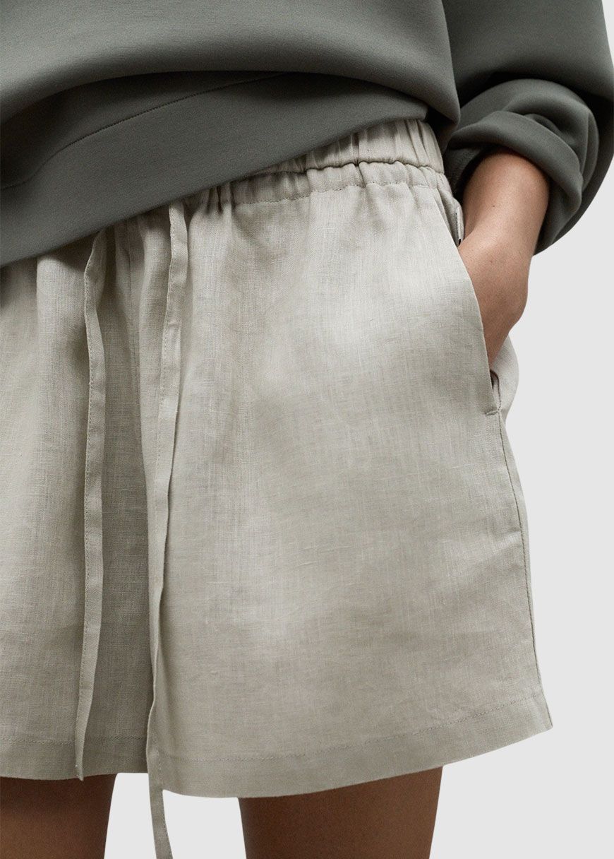 Yeraalf Linen Shorts Woman