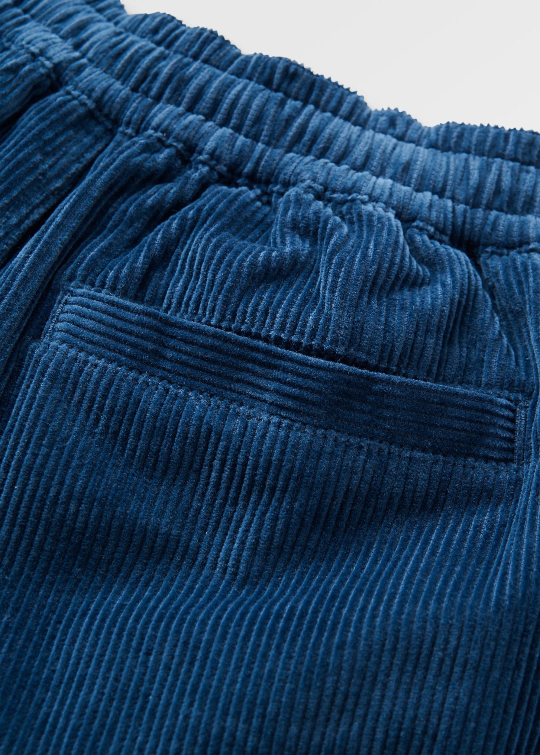 Avian Organic Cord Short 2.0 Dark Denim