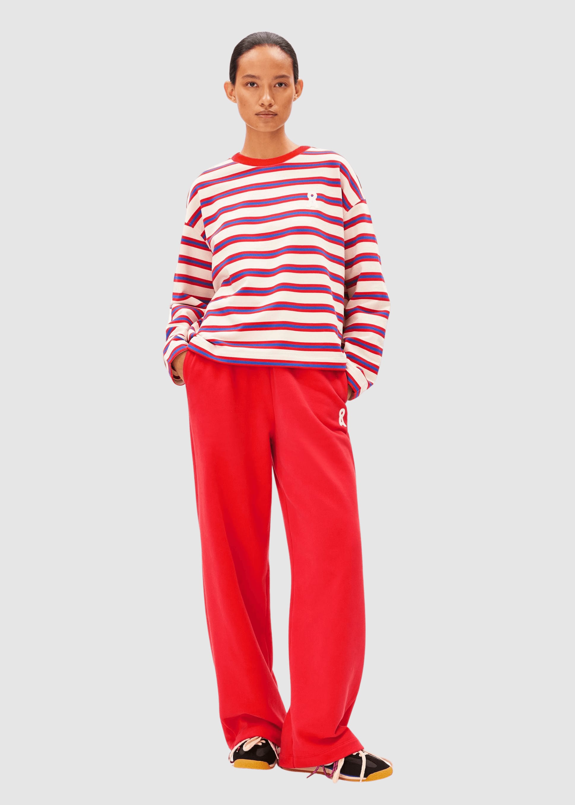 Iconic Å Frankaa Bold Sweat Undyed-Mars Red-Dynamo Blue