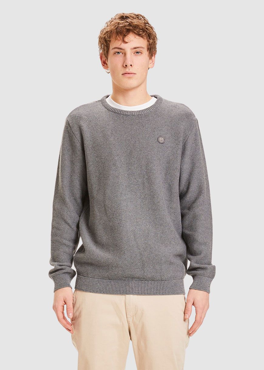 Pique Badge Knit O-Neck Pique Badge Knit O-Neck
