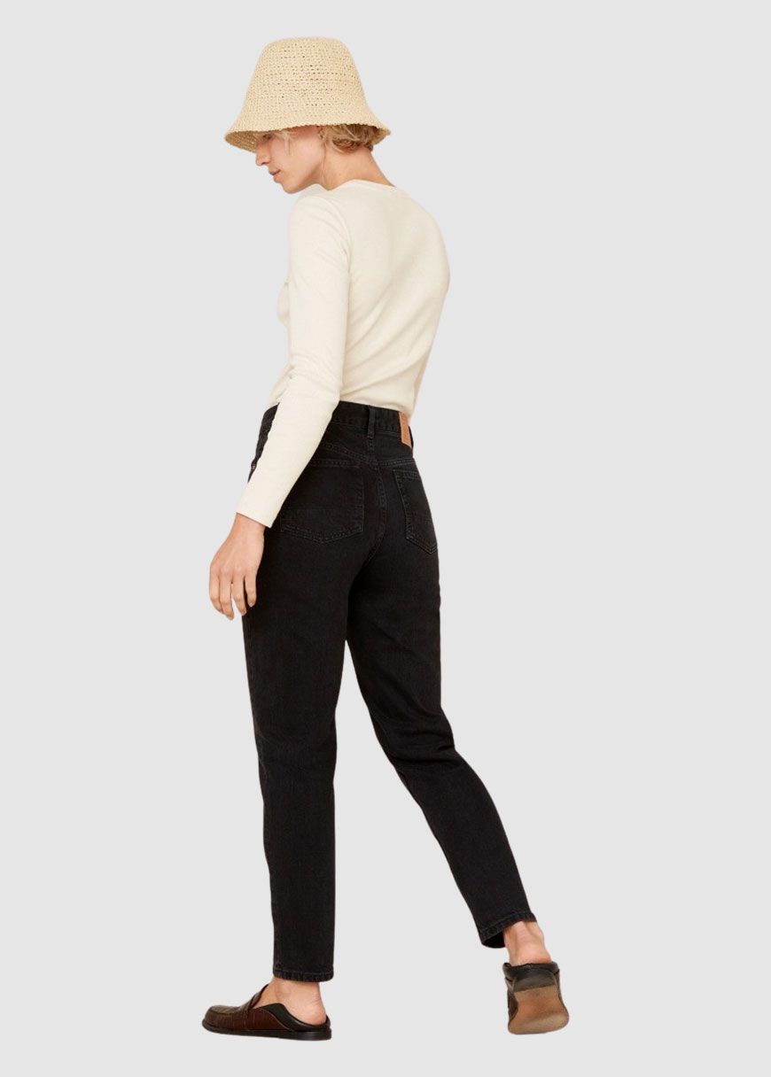 Caroline Cropped Caroline Cropped