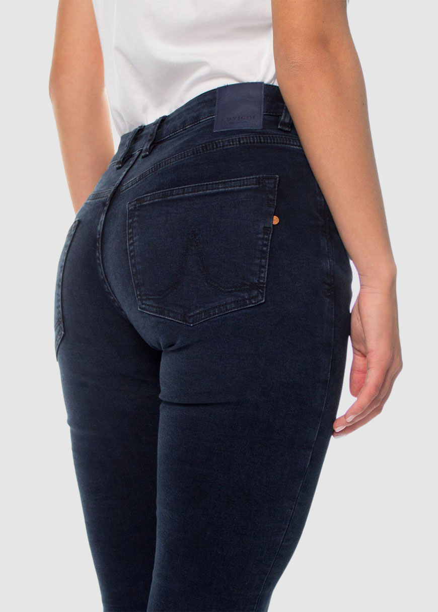 Carey Skinny Carey Skinny