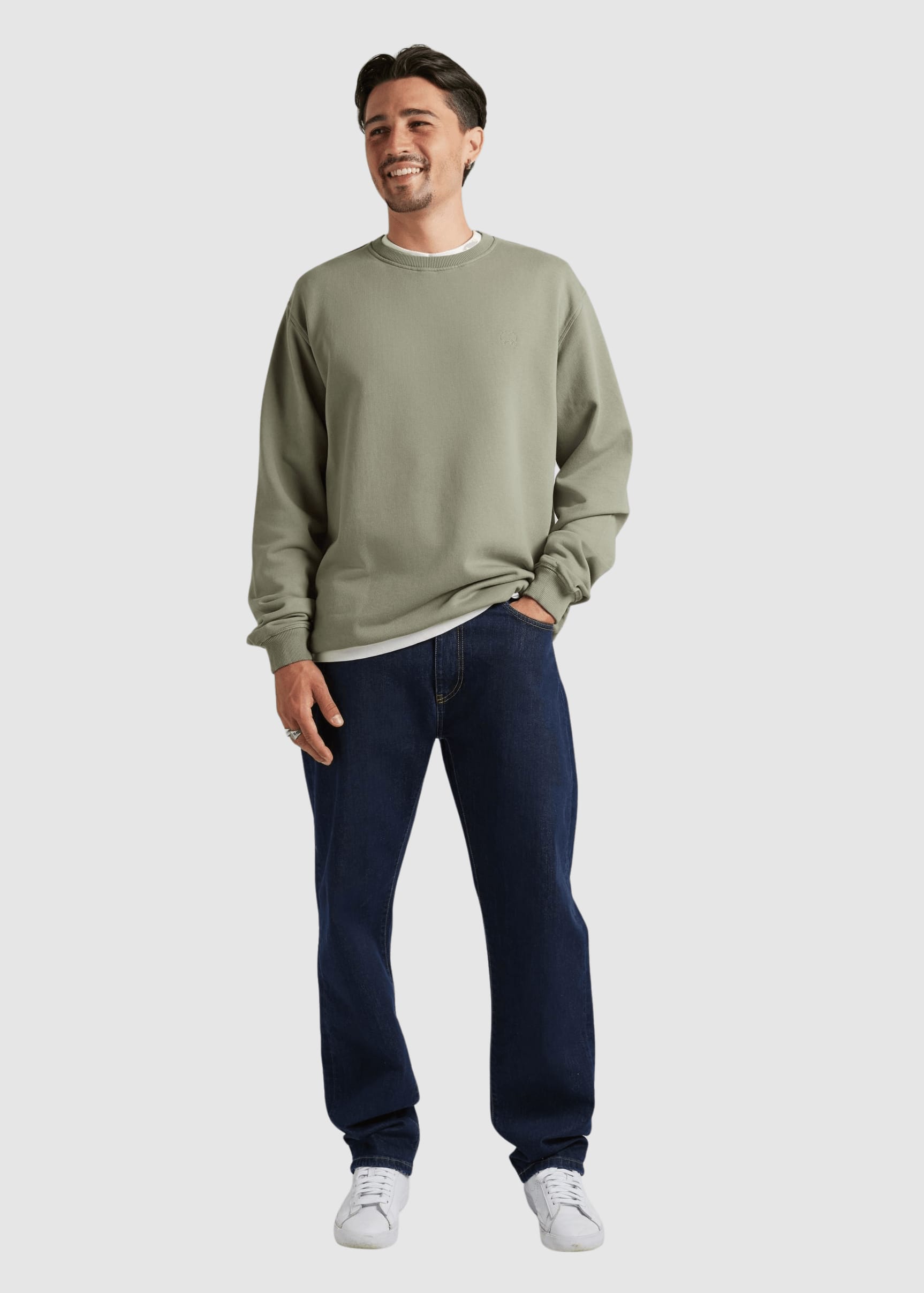 trendsplant-essential-sweatshirt-agave-green-4.jpeg Essential Sweatshirt Agave Green
