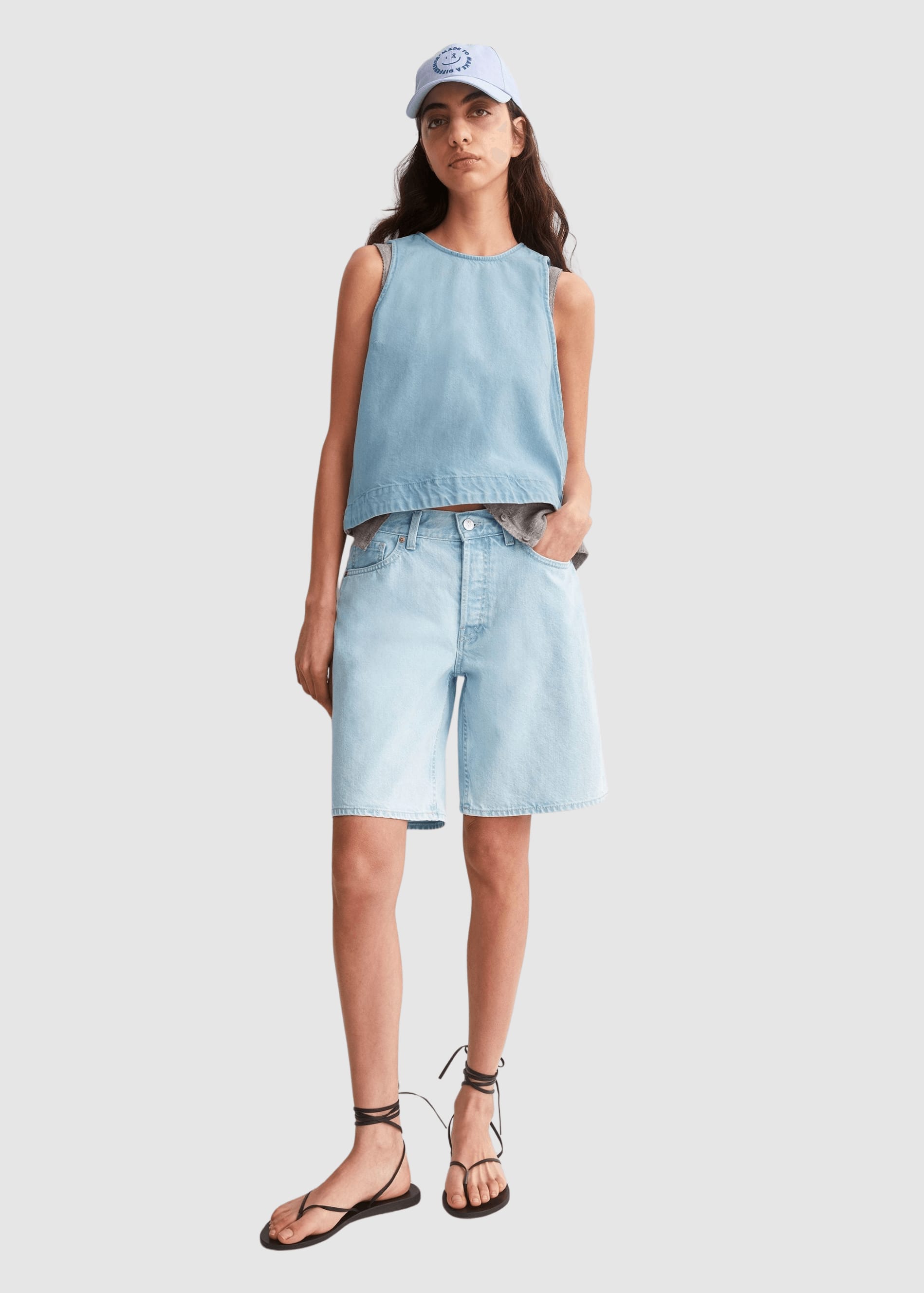 Thaalina Mid Waist Denim Short Barrea