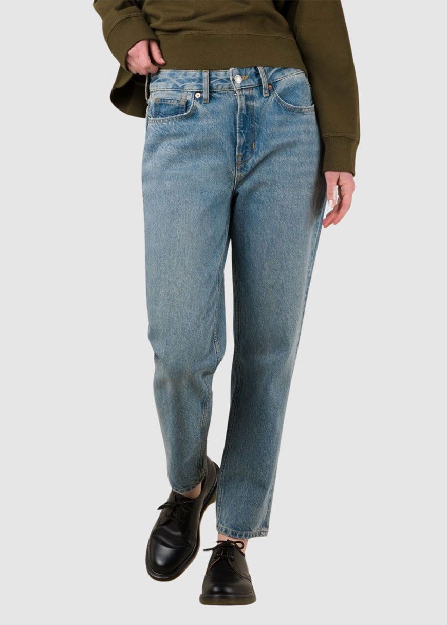 Caroline Cropped Caroline Cropped