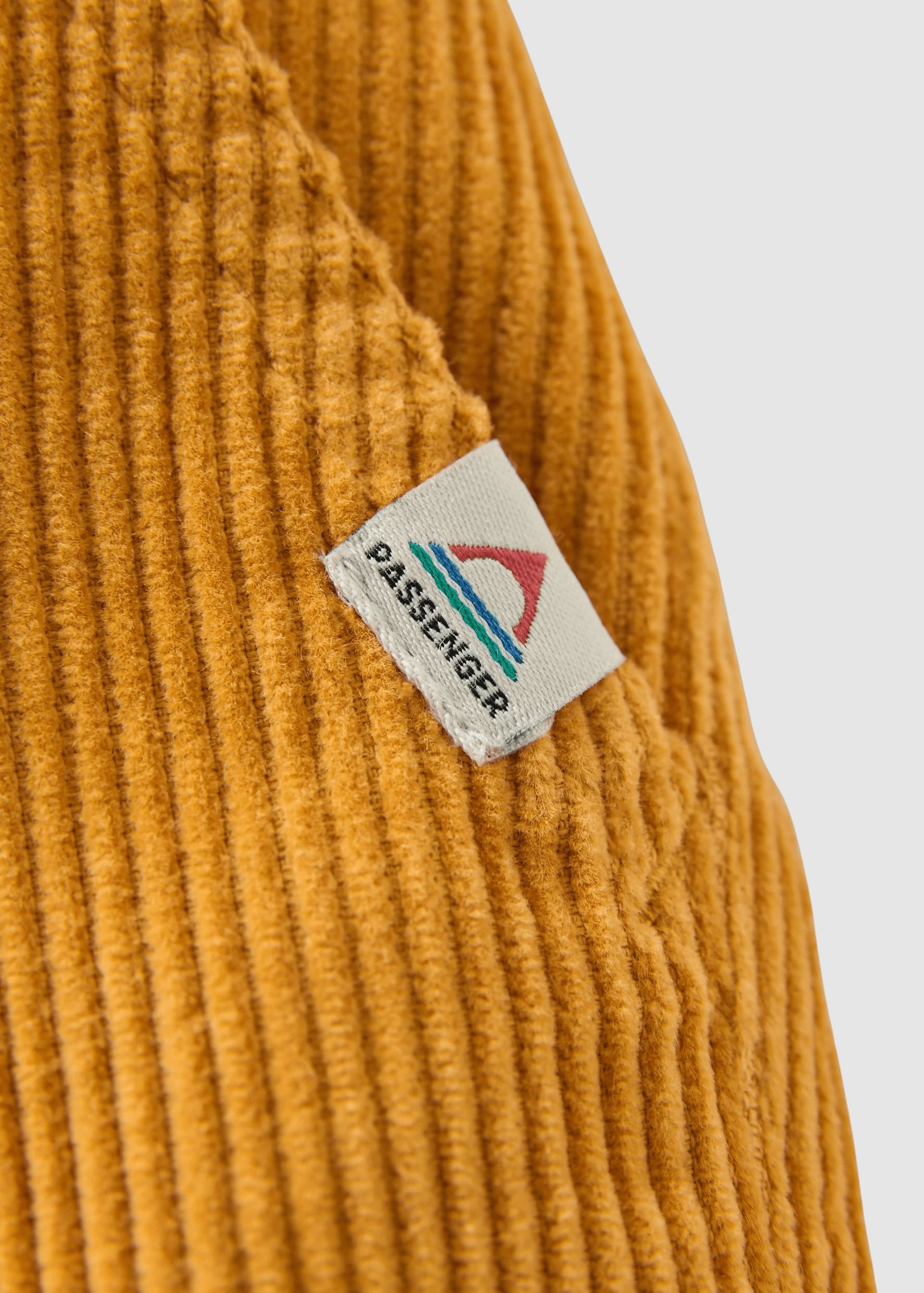 Avian Organic Cord Short 2.0 Spruce Yellow Avian Organic Cord Short 2.0 Spruce Yellow