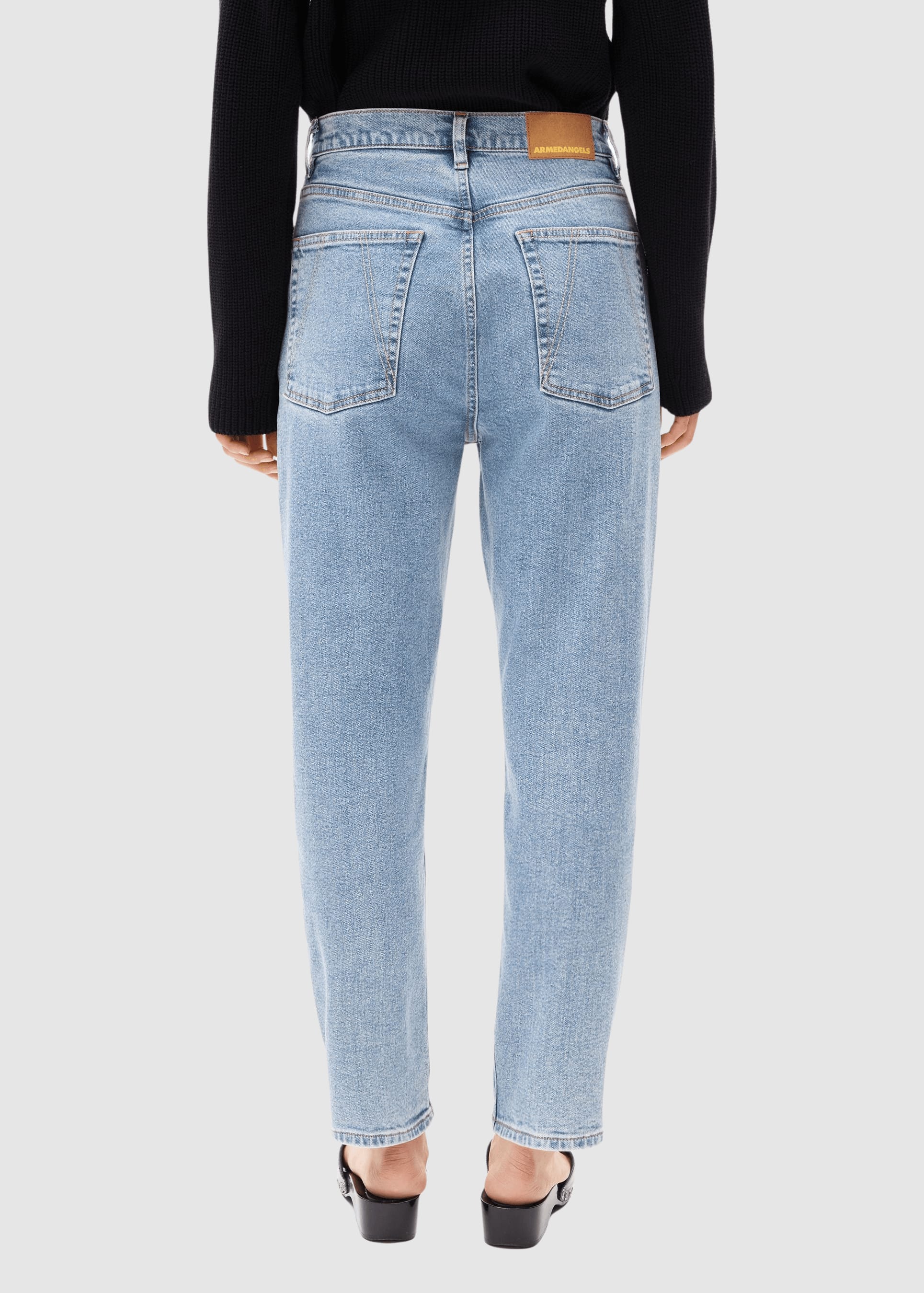 Mairaa High Waist Mom Jean Europie