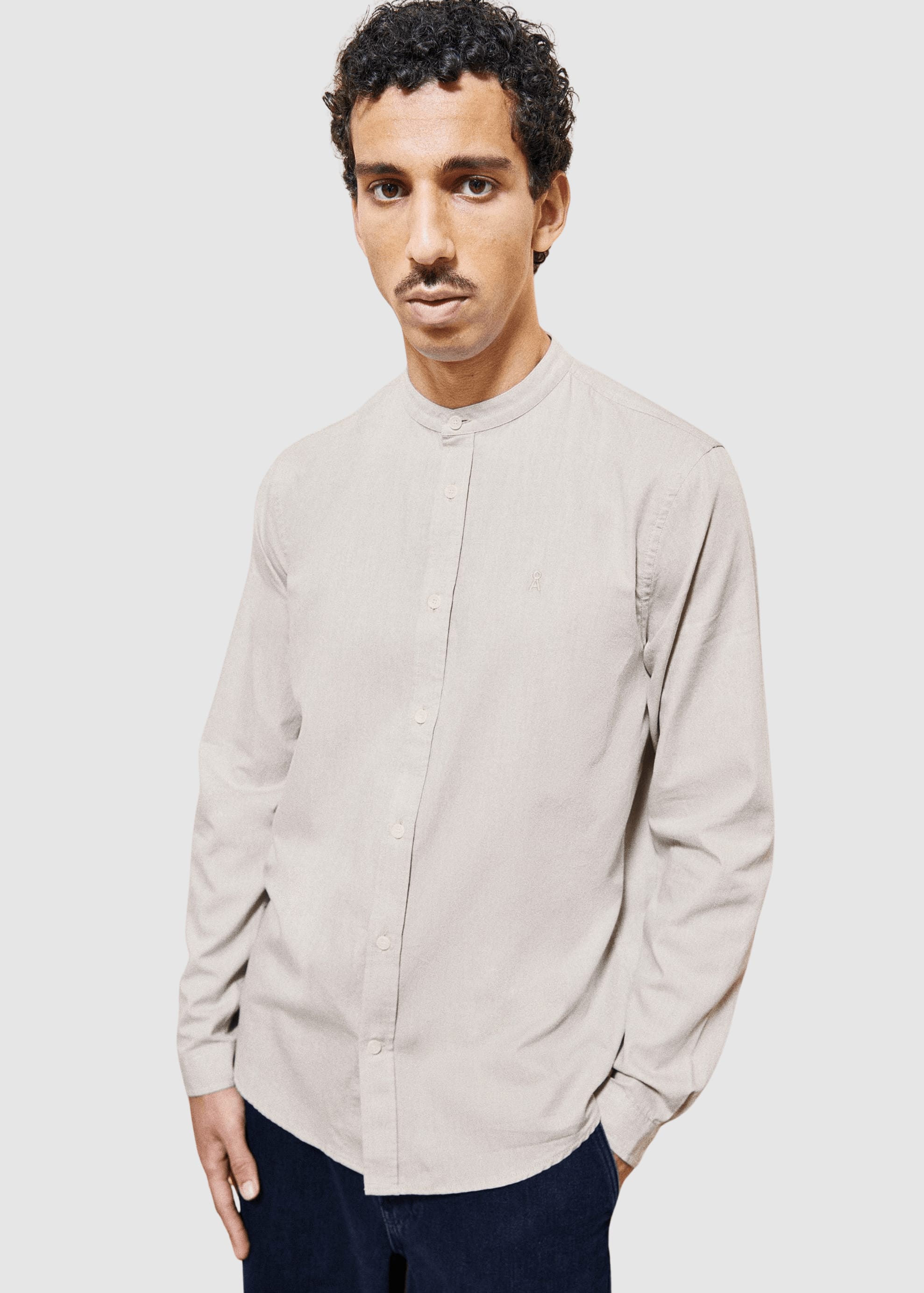 armedangels-tomaasas-longsleeve-shirt-light-sage-4.jpeg Tomaasas Longsleeve Shirt Light Sage