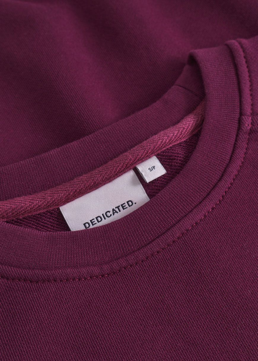 dedicated_sweatshirt_ystad_base_AW_25_DED_23051_Fig_Red_3_a77104fab0 Sweatshirt Ystad Base