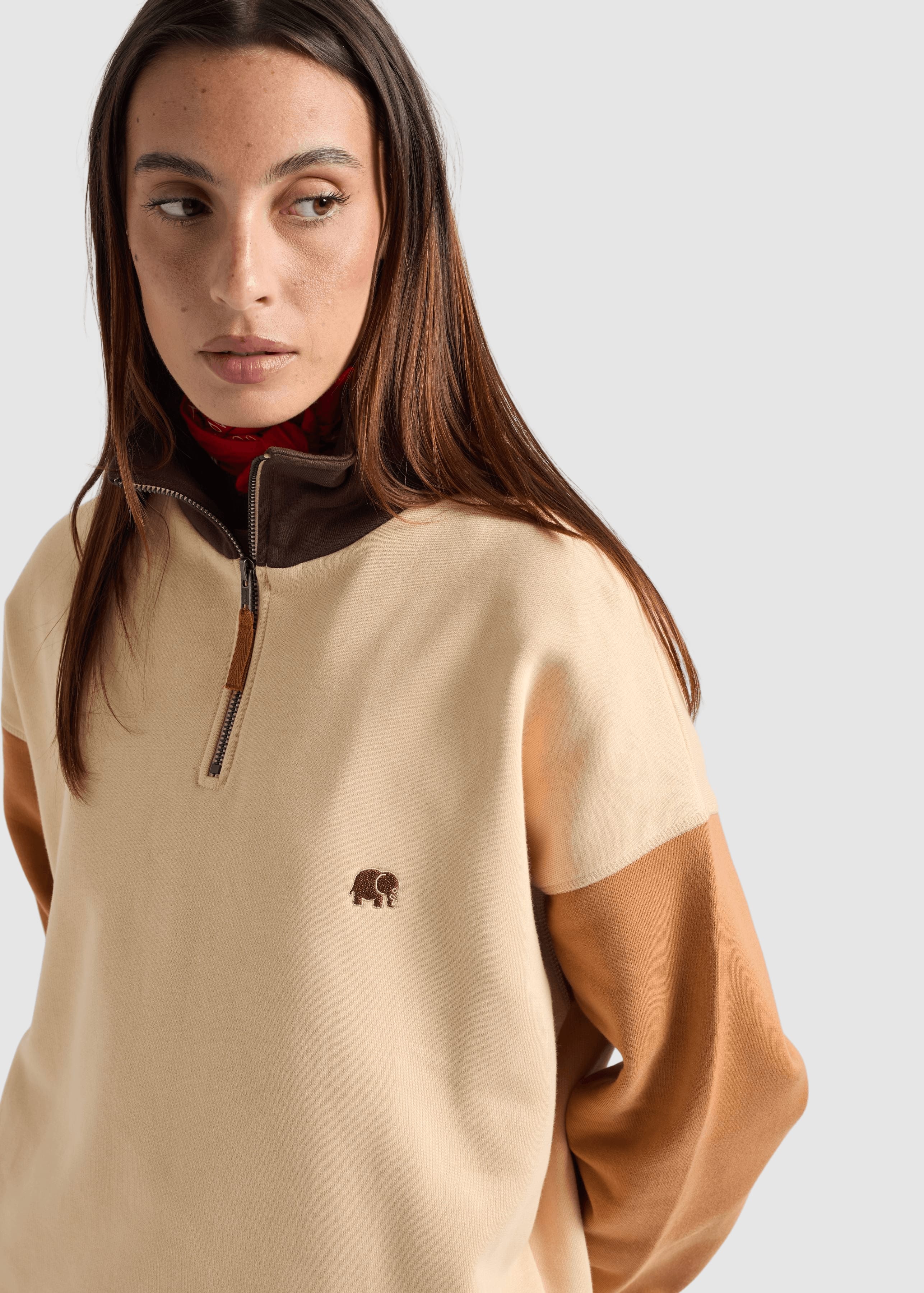 trendsplant-women-s-color-block-quarter-zip-sweatshirt-gray-sand-brown-2.jpeg Women's Color Block Quarter Zip Sweatshirt Gray Sand Brown