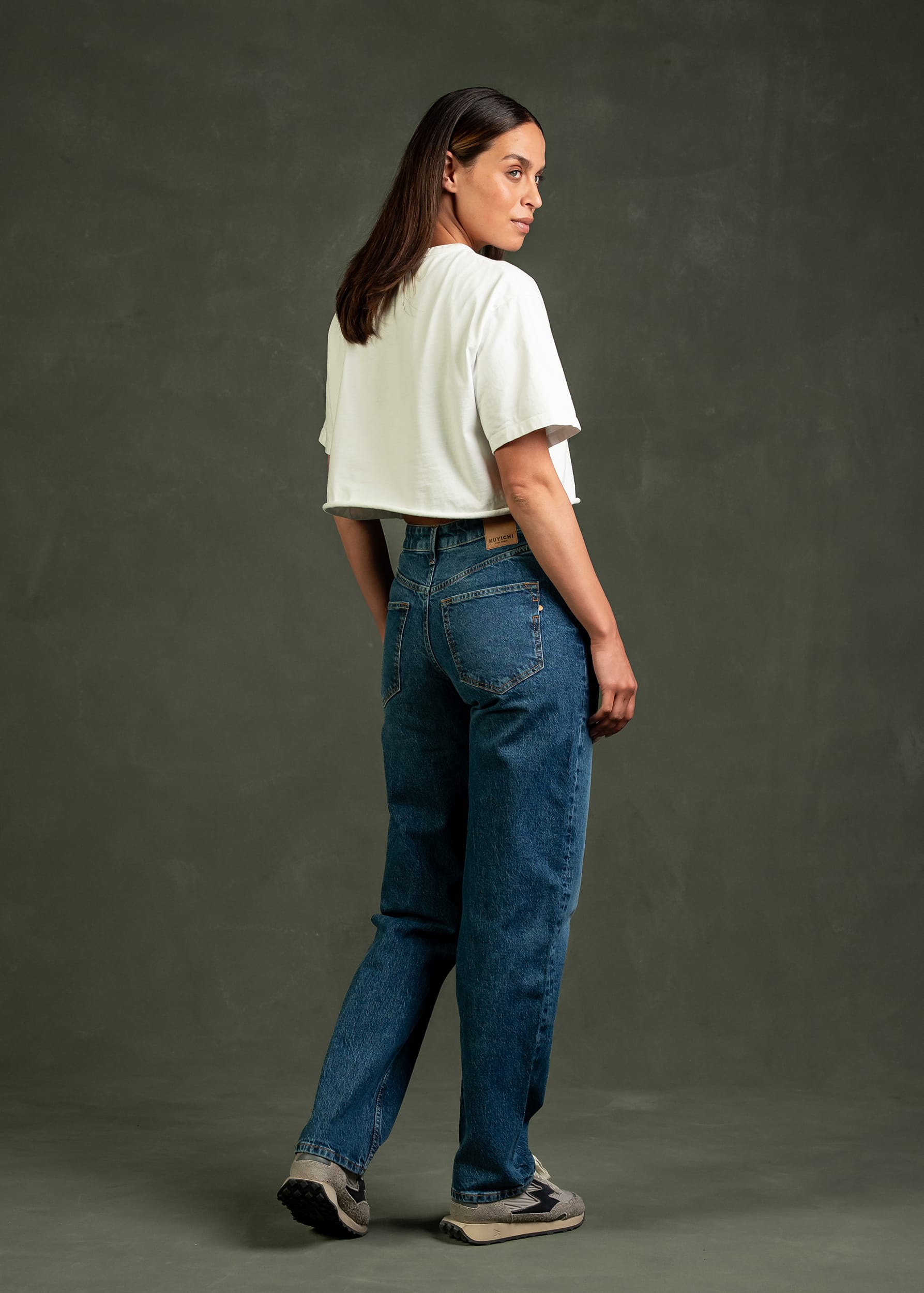 kuyichi-lola-mom-jeans-vital-fade-6.jpeg Lola Mom Jeans Vital Fade