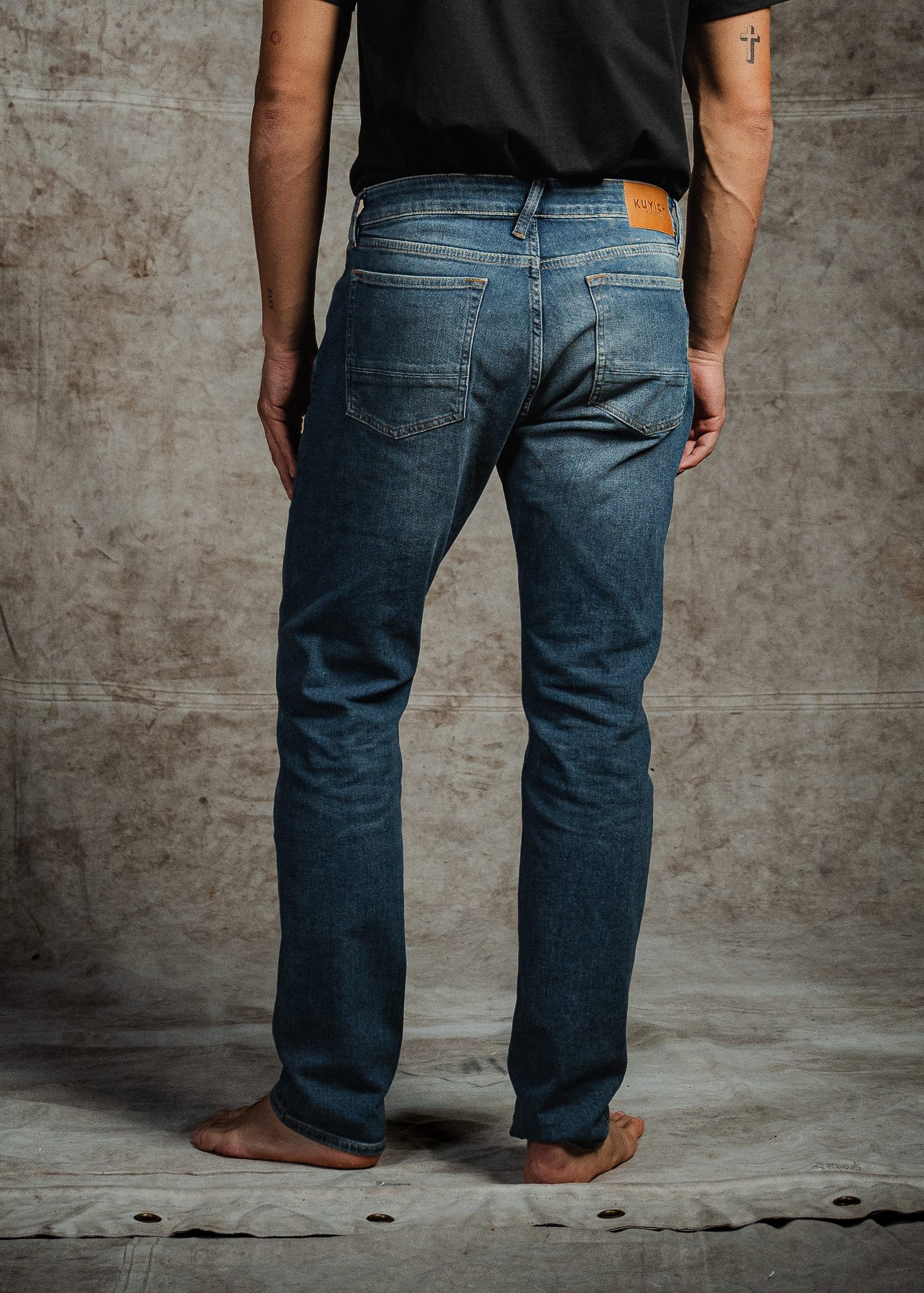kuyichi-jim-regular-slim-aged-indigo-4.jpeg Jim Regular Slim Aged Indigo