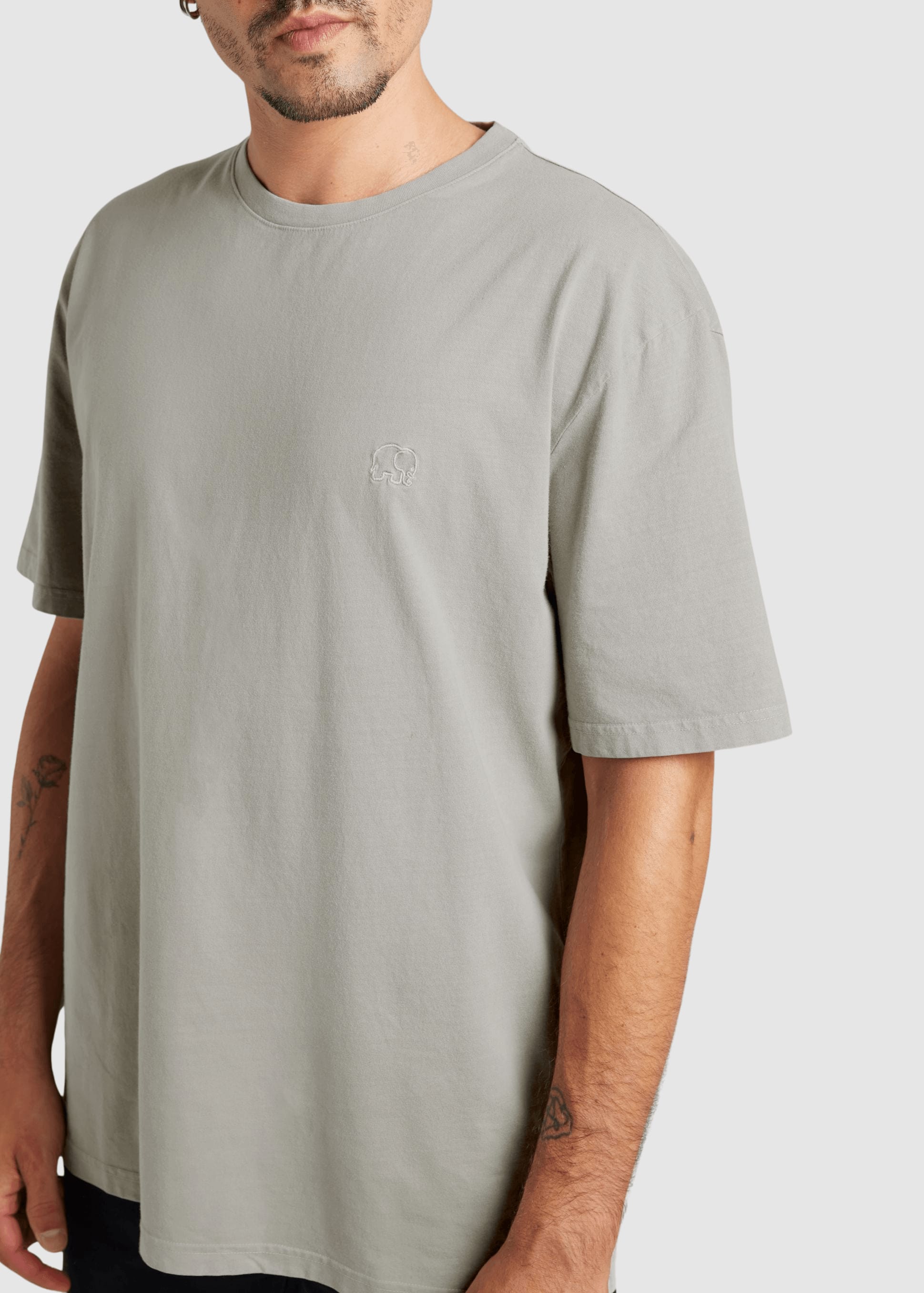 trendsplant-essential-sunwashed-t-shirt-natural-gray-grey-3.jpeg Essential Sunwashed T-Shirt Natural Gray Grey