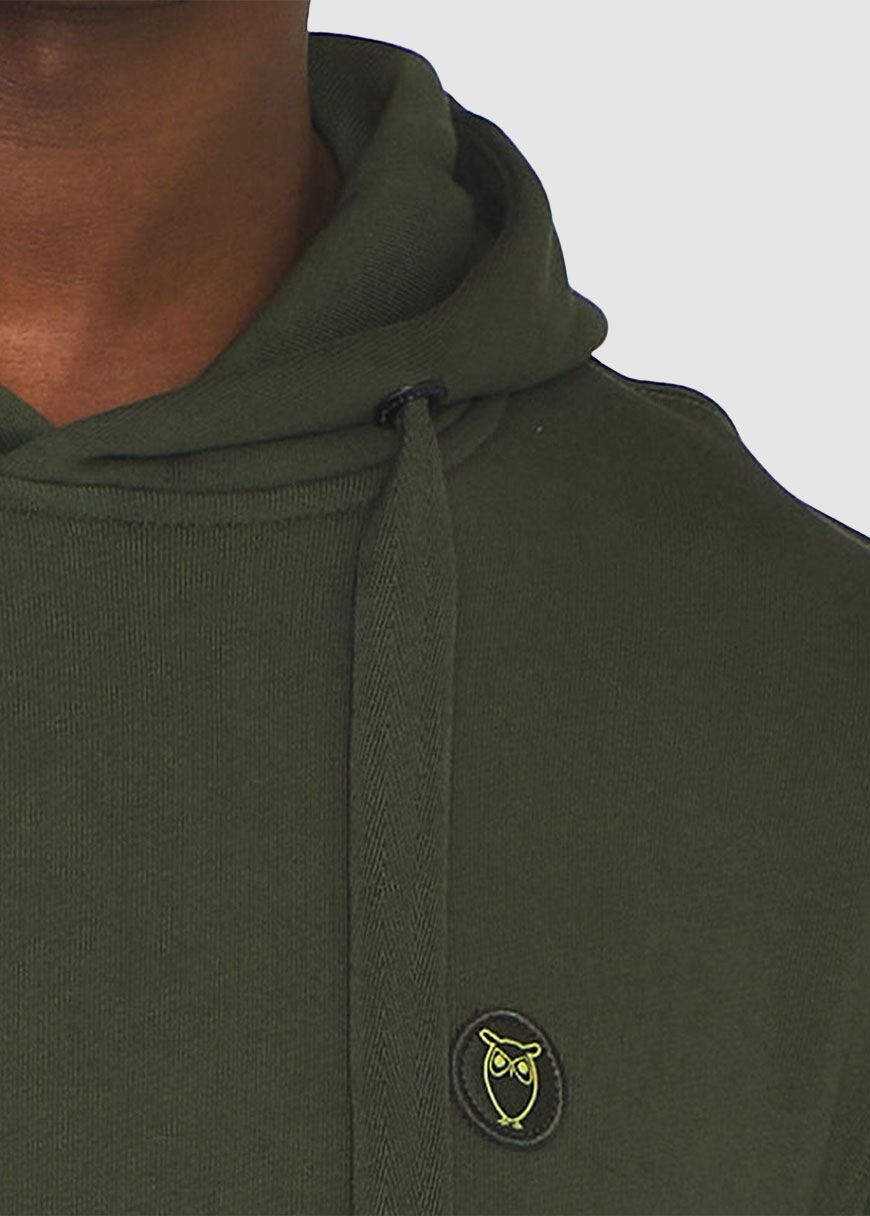 Basic Hood Badge Sweat