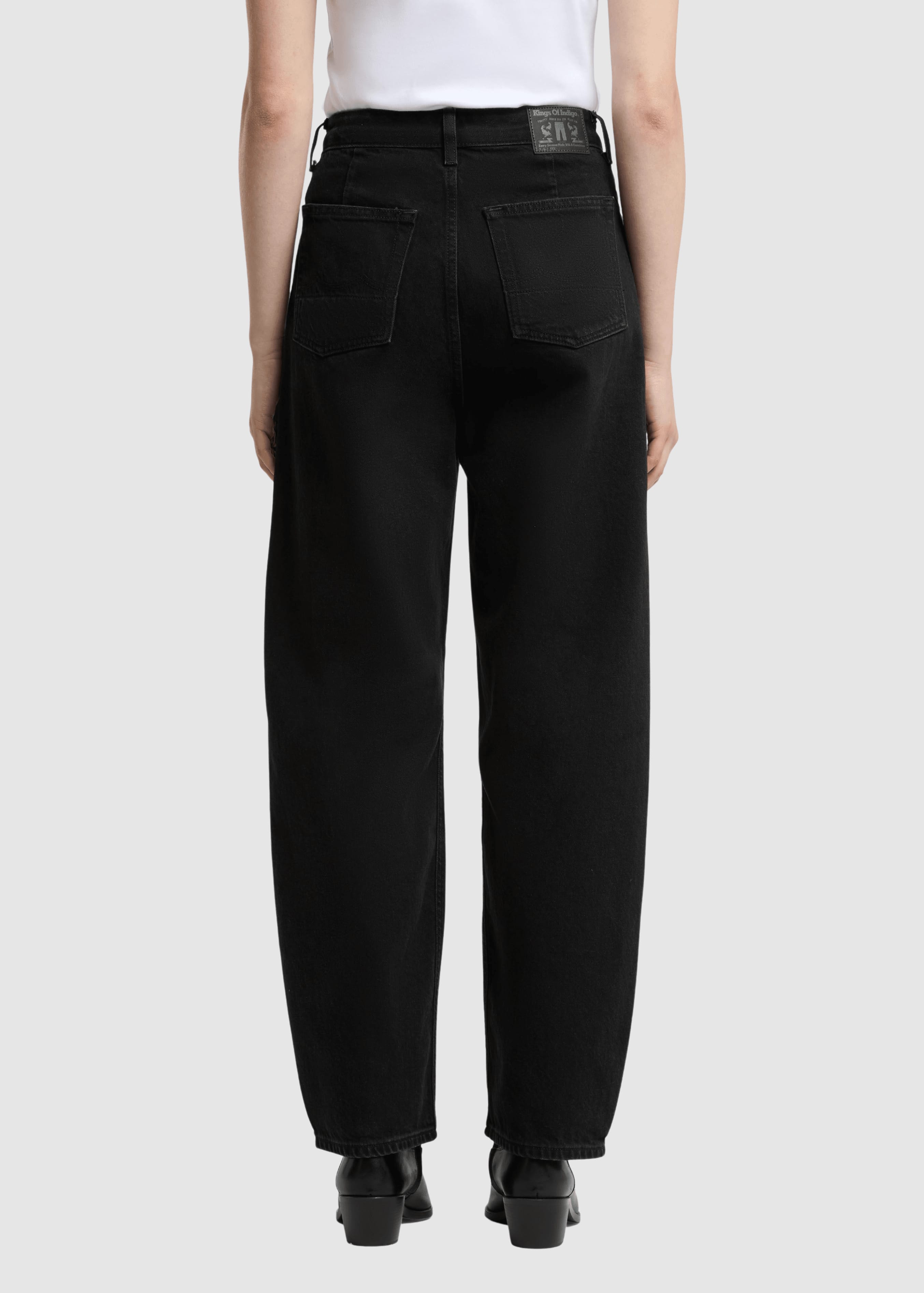 Leila Holo Black Used