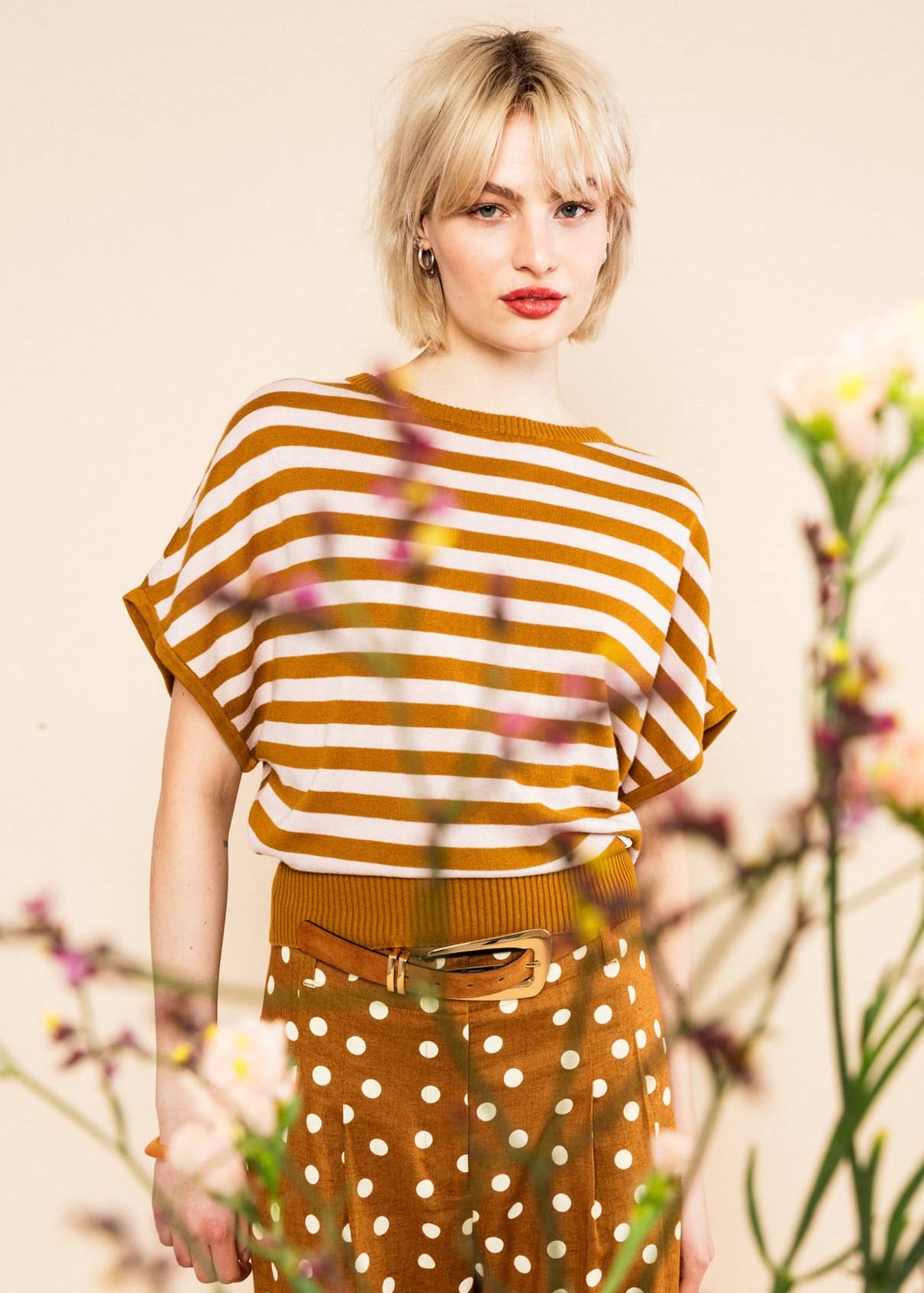 Picnic Friend Chic Knit Stripe Brown Picnic Friend Chic Knit Stripe Brown