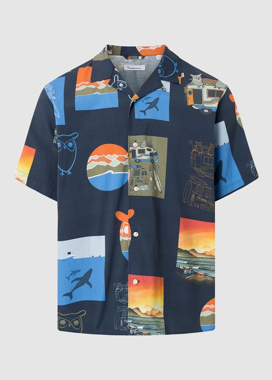 Boxed Fit Aop Short Sleeved Shirt Boxed Fit Aop Short Sleeved Shirt