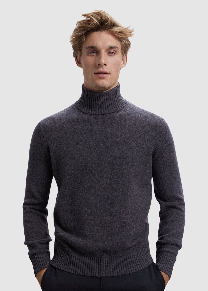 Brun Knit Man