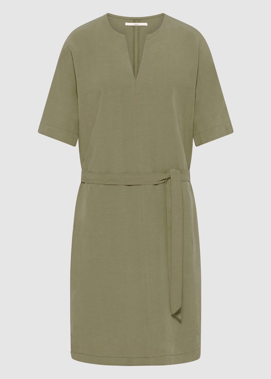 Kleid mit Gürtel