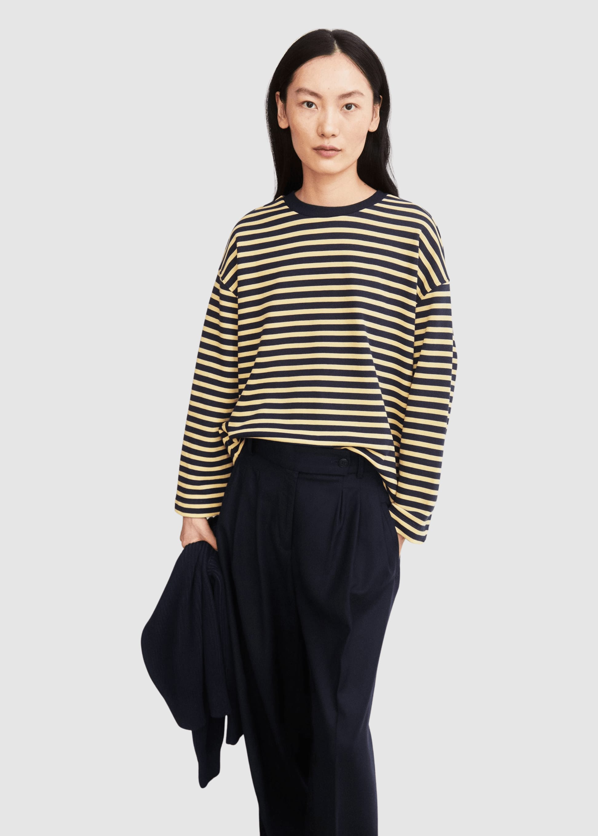 armedangels-frankaa-maarlen-stripe-sweat-golden-hay-tinted-navy-4.jpeg Frankaa Maarlen Stripe Sweat Golden Hay Tinted Navy