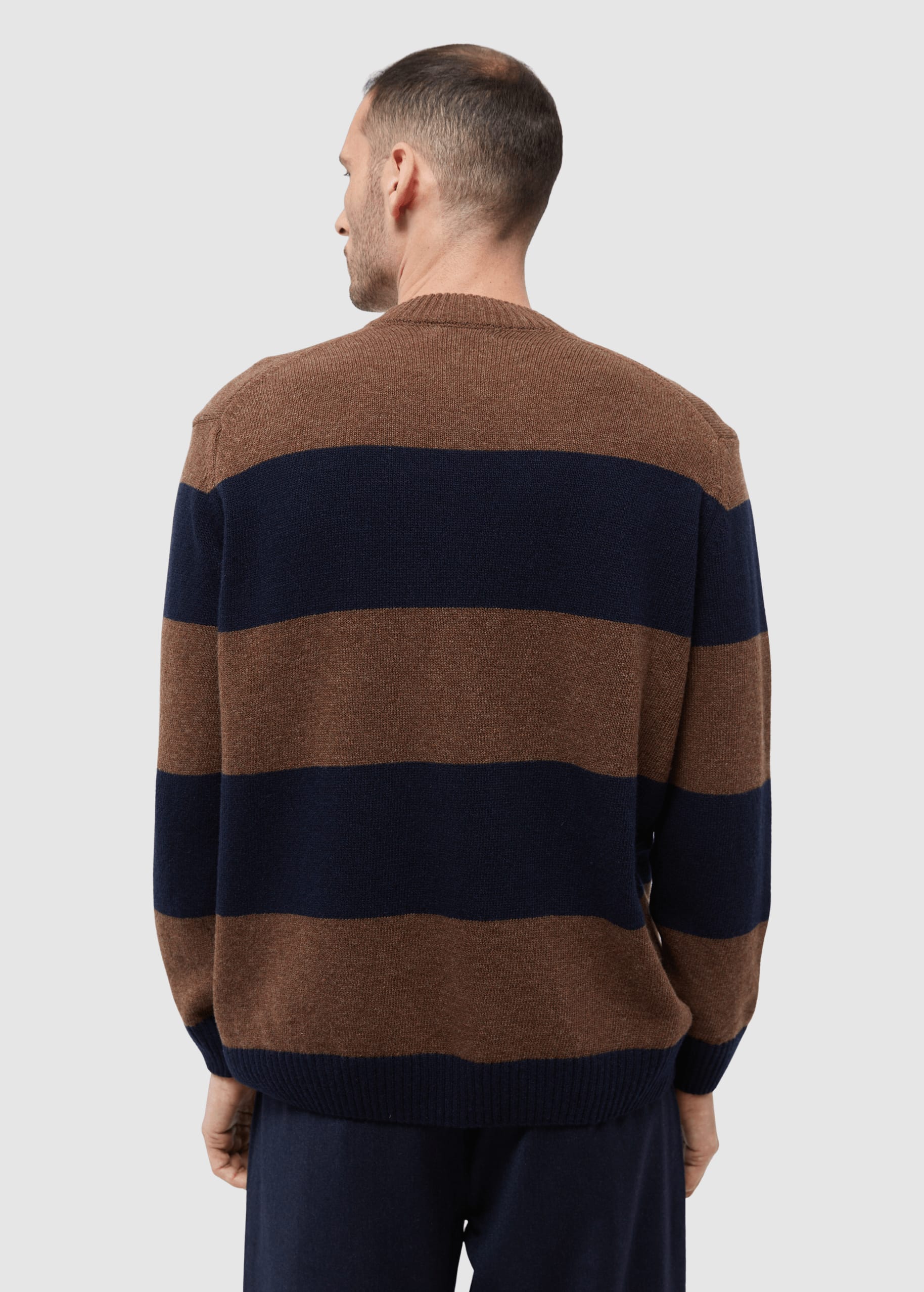 givn-gbivan-oak-brown-midnight-blue-2.jpeg Gbivan Oak Brown / Midnight Blue