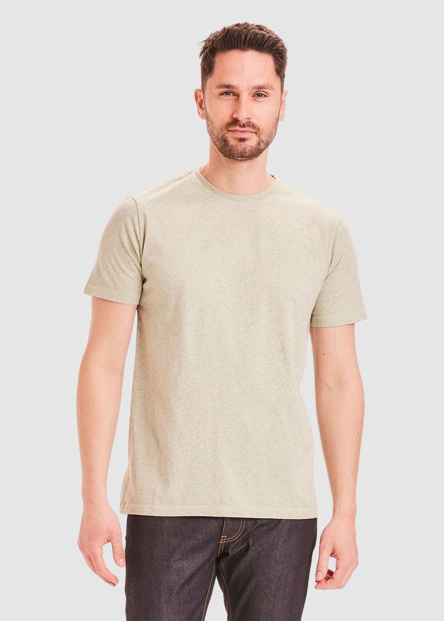Basic T-Shirt Basic T-Shirt